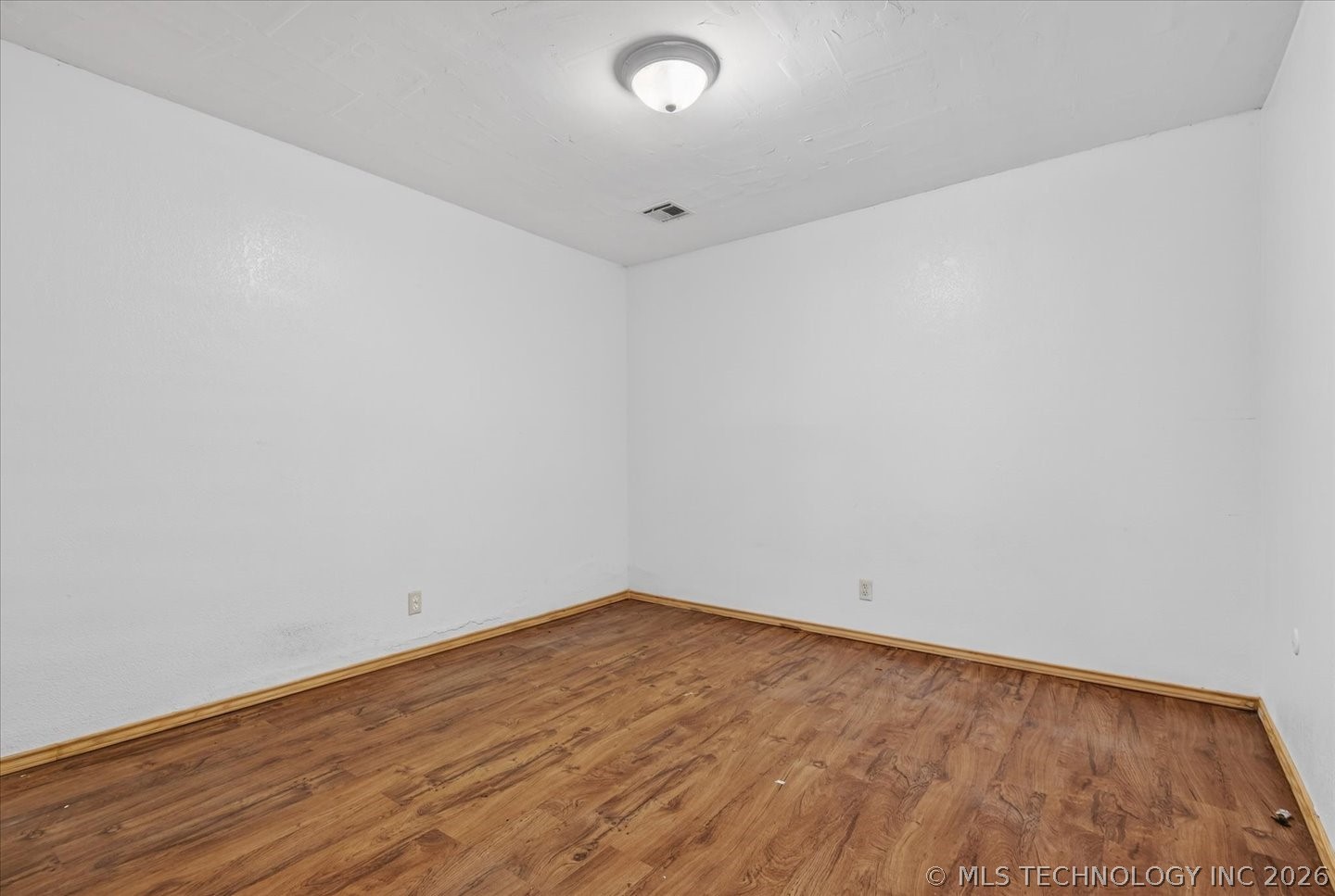 809 Whippoorwill Court Property Photo 26