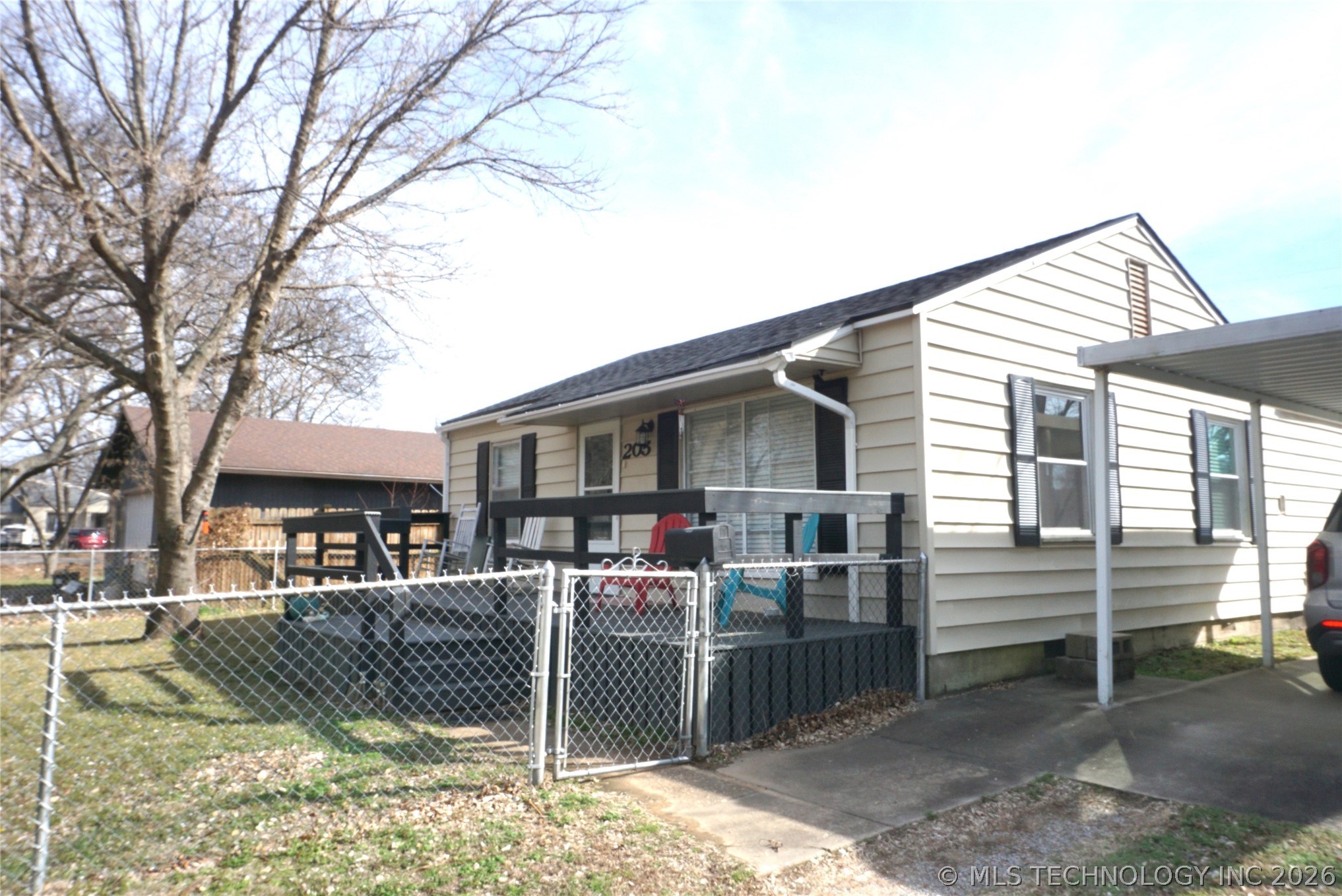 205 Washington Street Property Photo 1