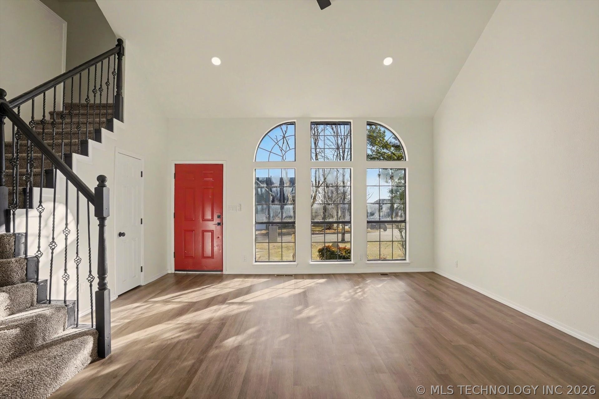 9240 S 95th East Avenue Property Photo 5