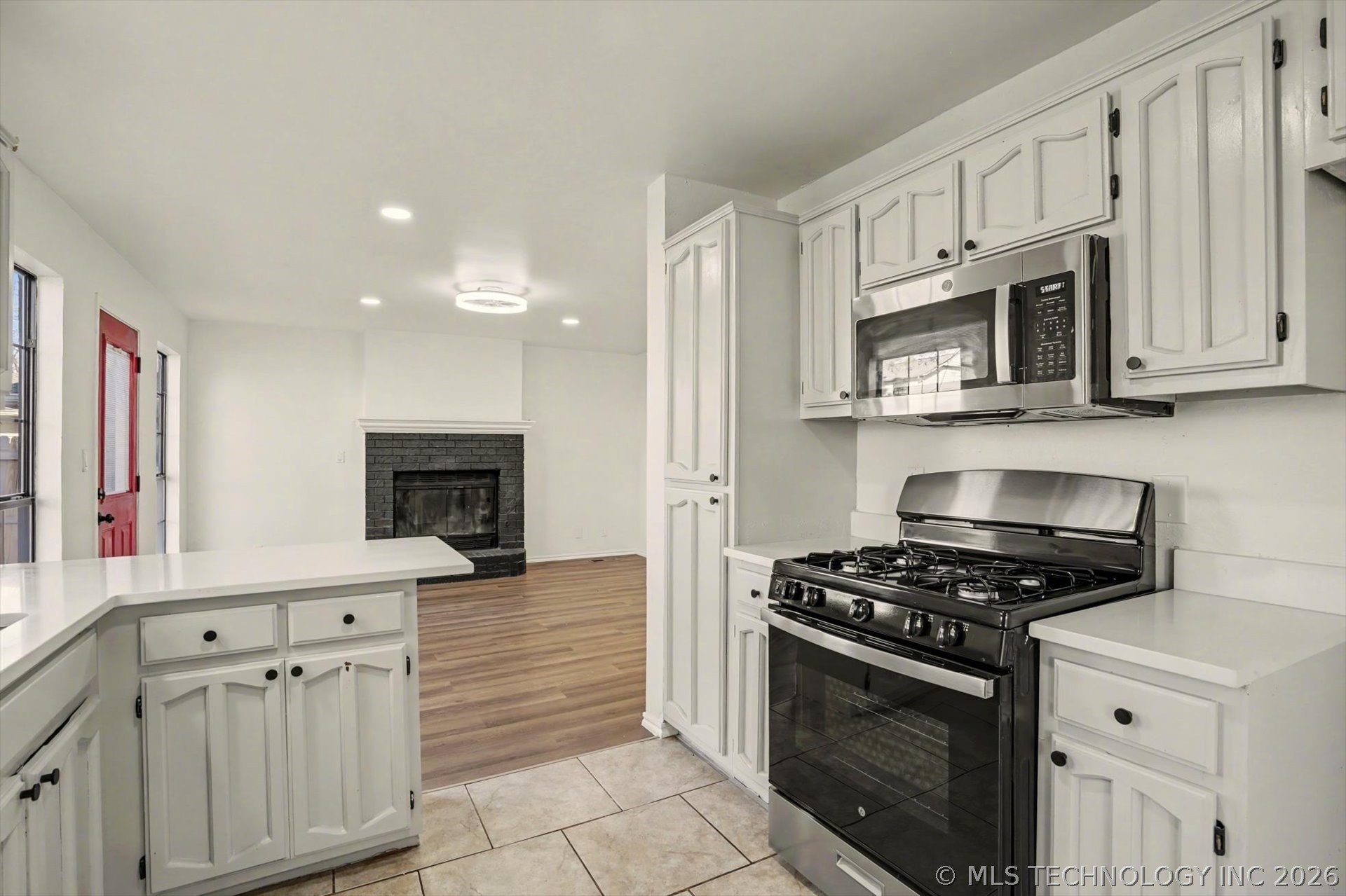 9240 S 95th East Avenue Property Photo 11