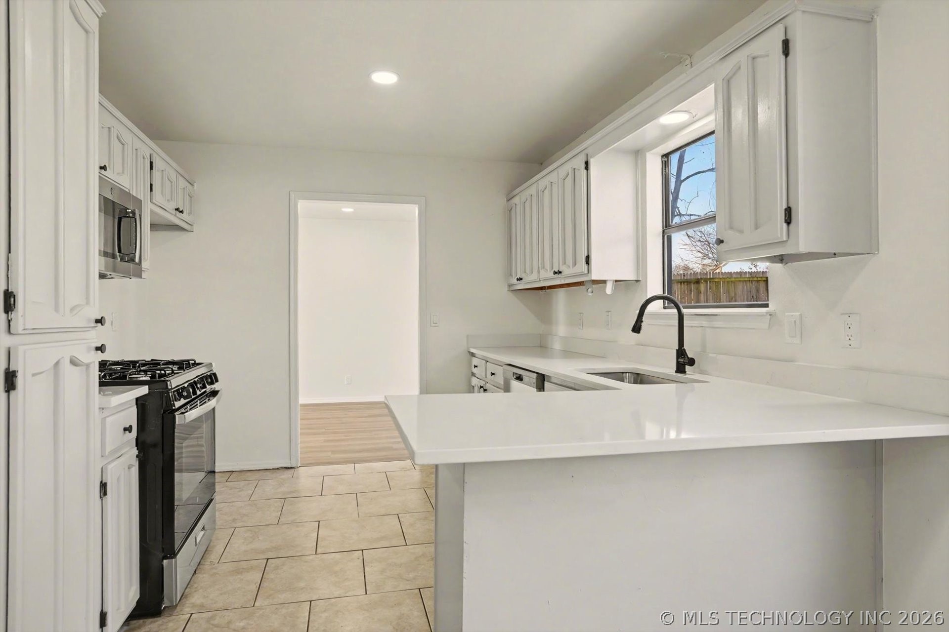 9240 S 95th East Avenue Property Photo 13