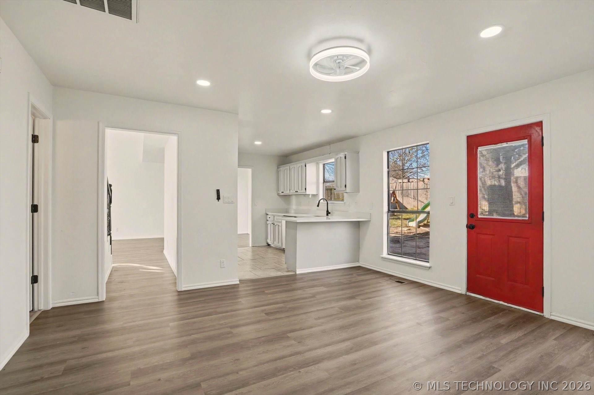 9240 S 95th East Avenue Property Photo 16