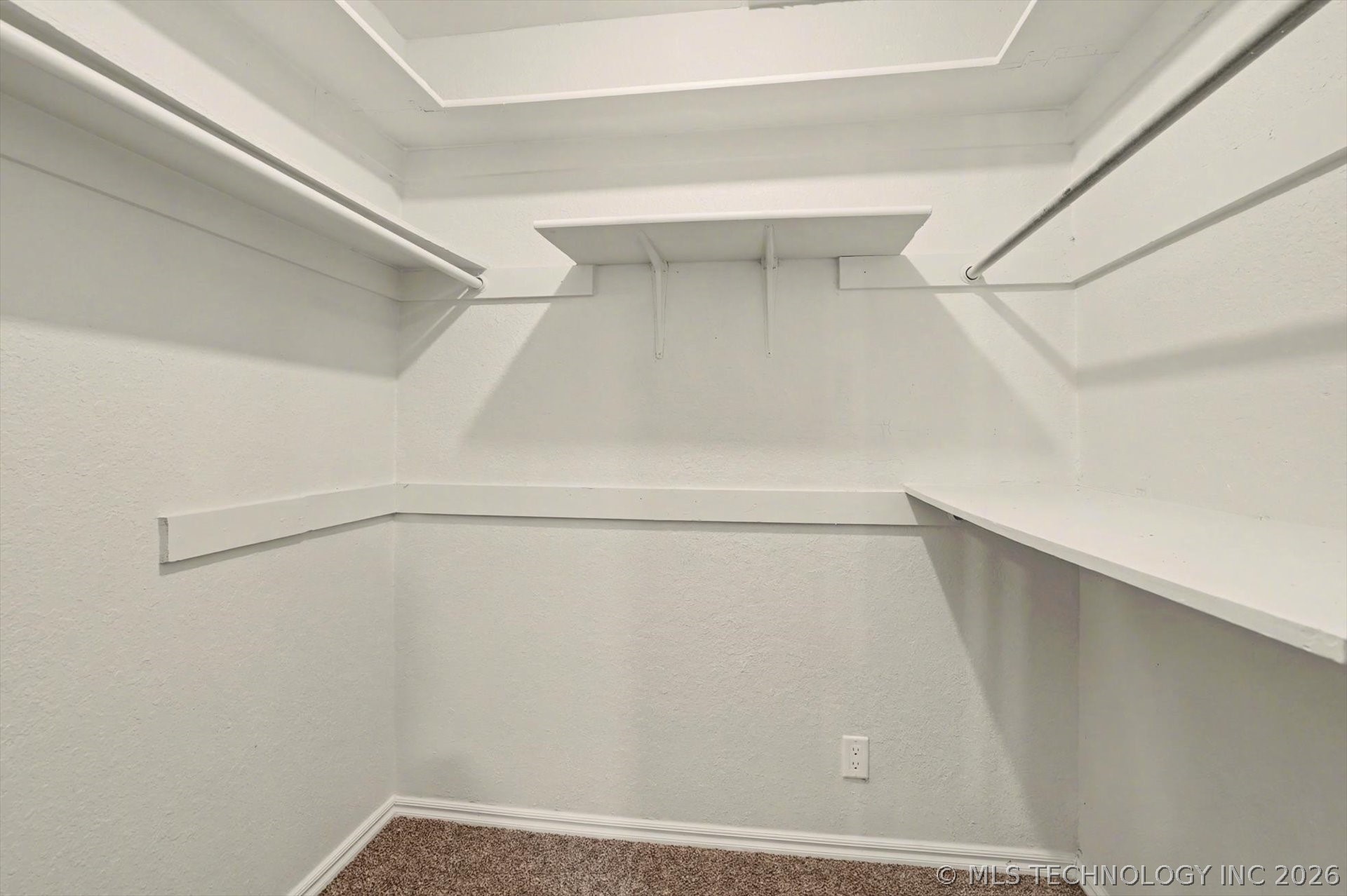 9240 S 95th East Avenue Property Photo 28