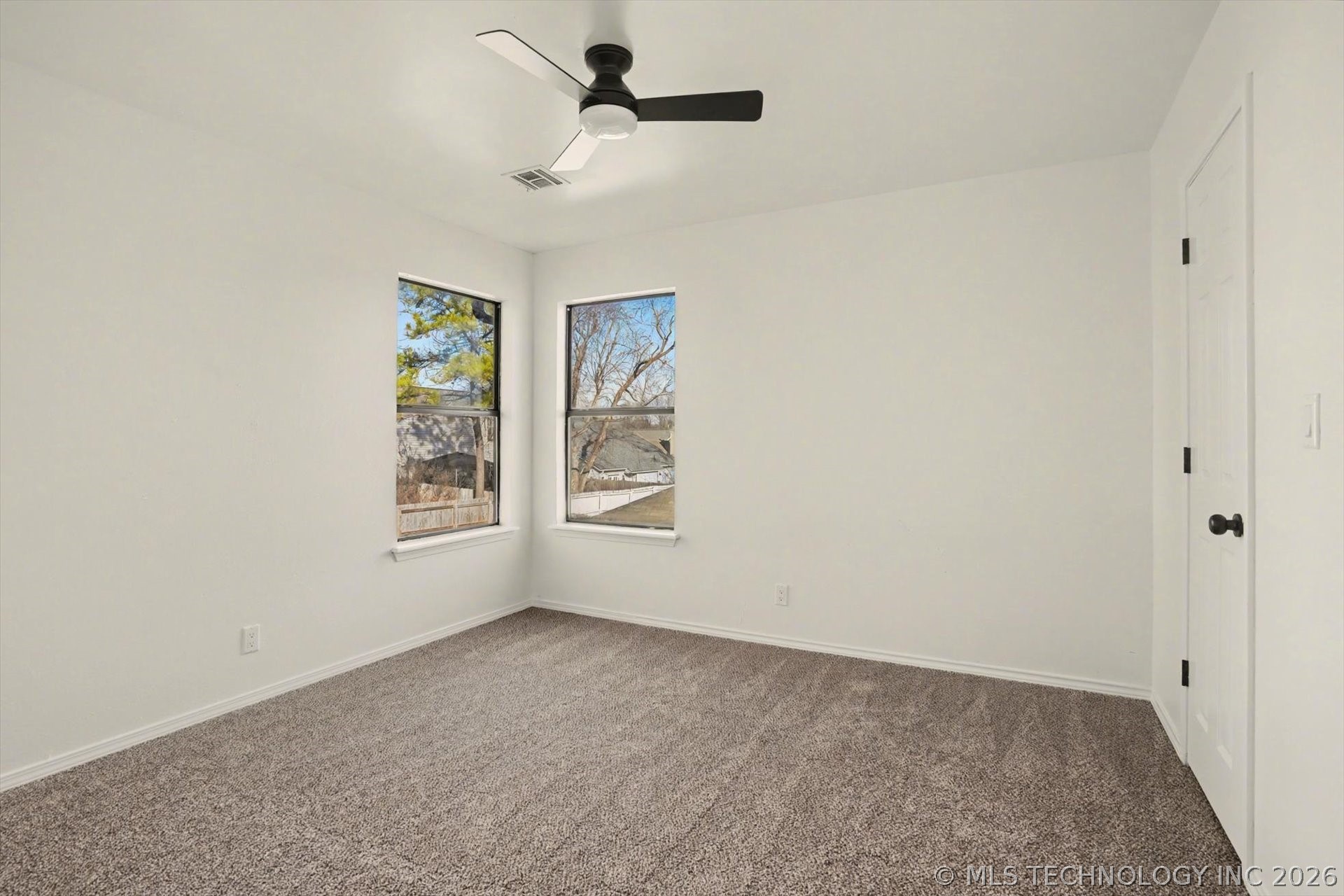 9240 S 95th East Avenue Property Photo 29