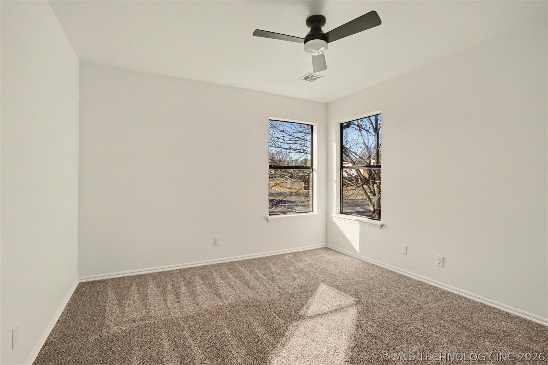 9240 S 95th East Avenue Property Photo 34