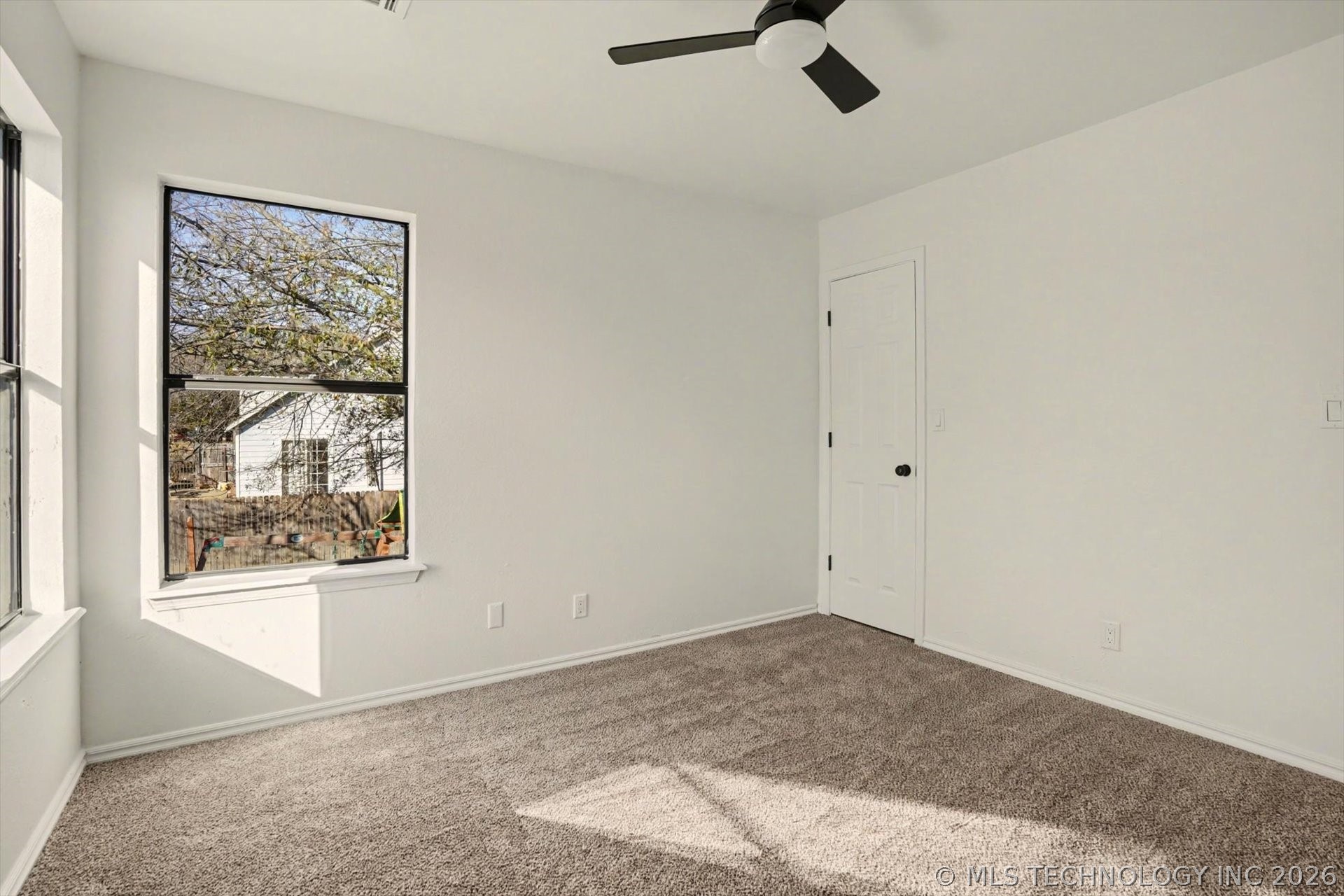 9240 S 95th East Avenue Property Photo 35