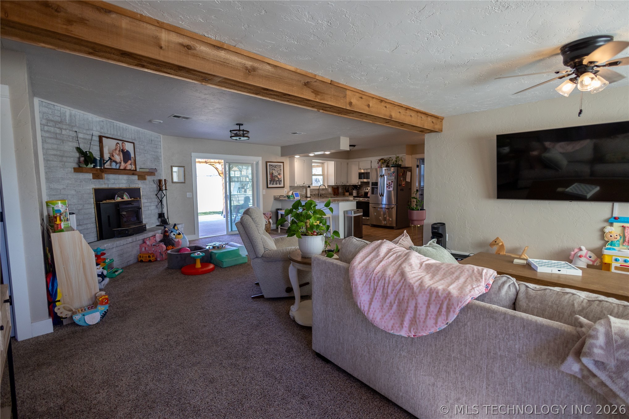 1020 Ash Property Photo 4