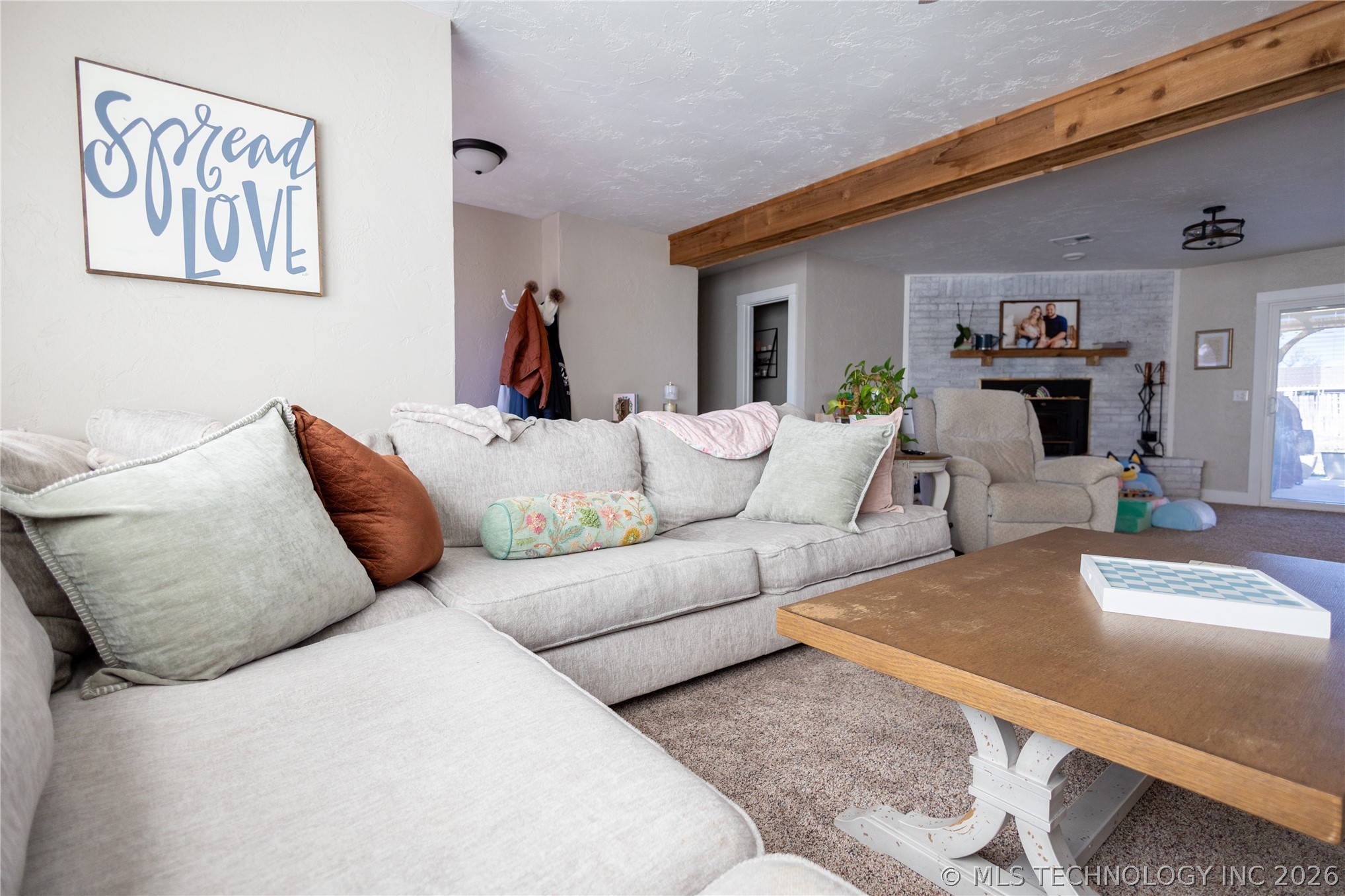 1020 Ash Property Photo 5