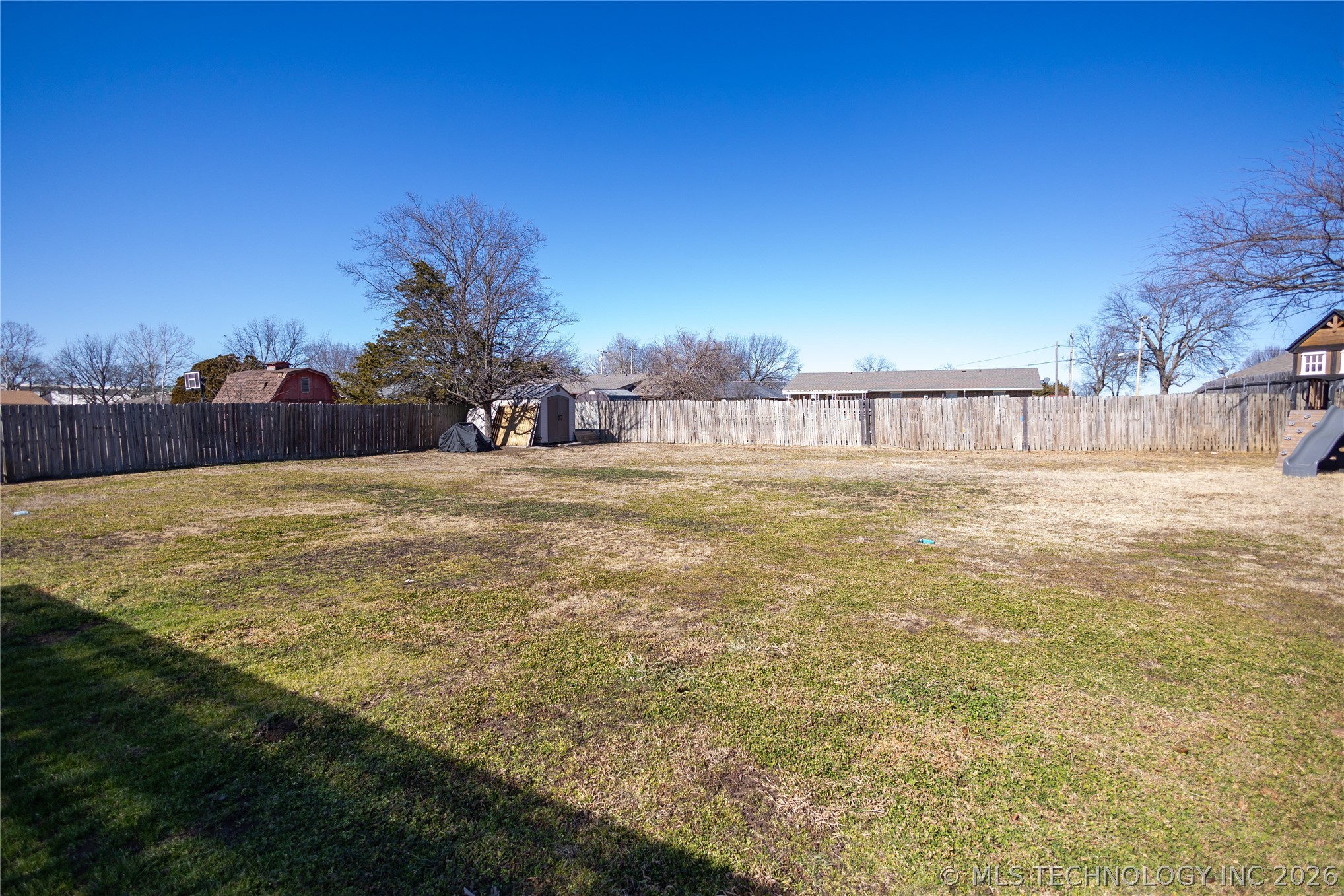 1020 Ash Property Photo 25