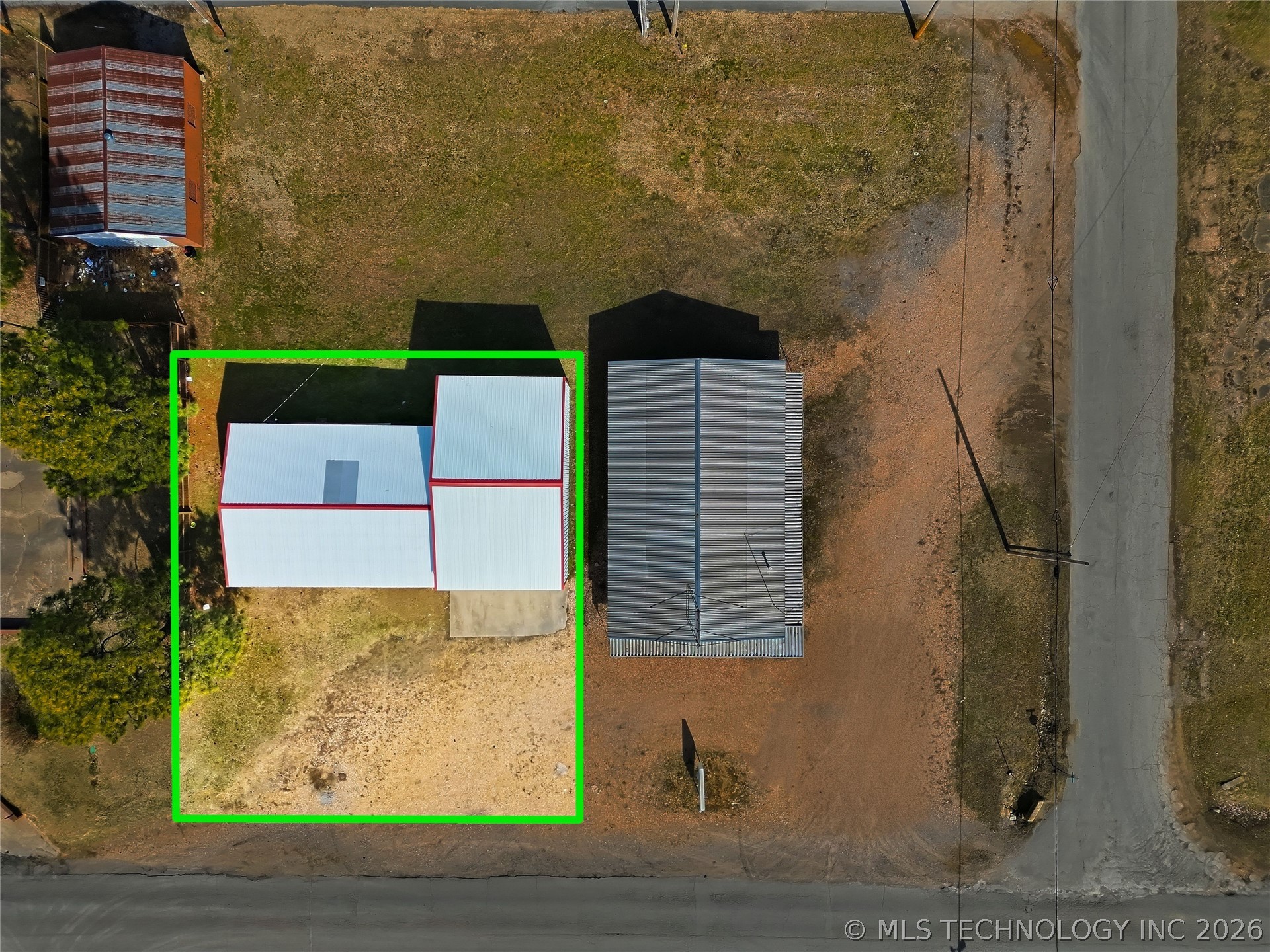 103 W Walnut Street Property Photo 4