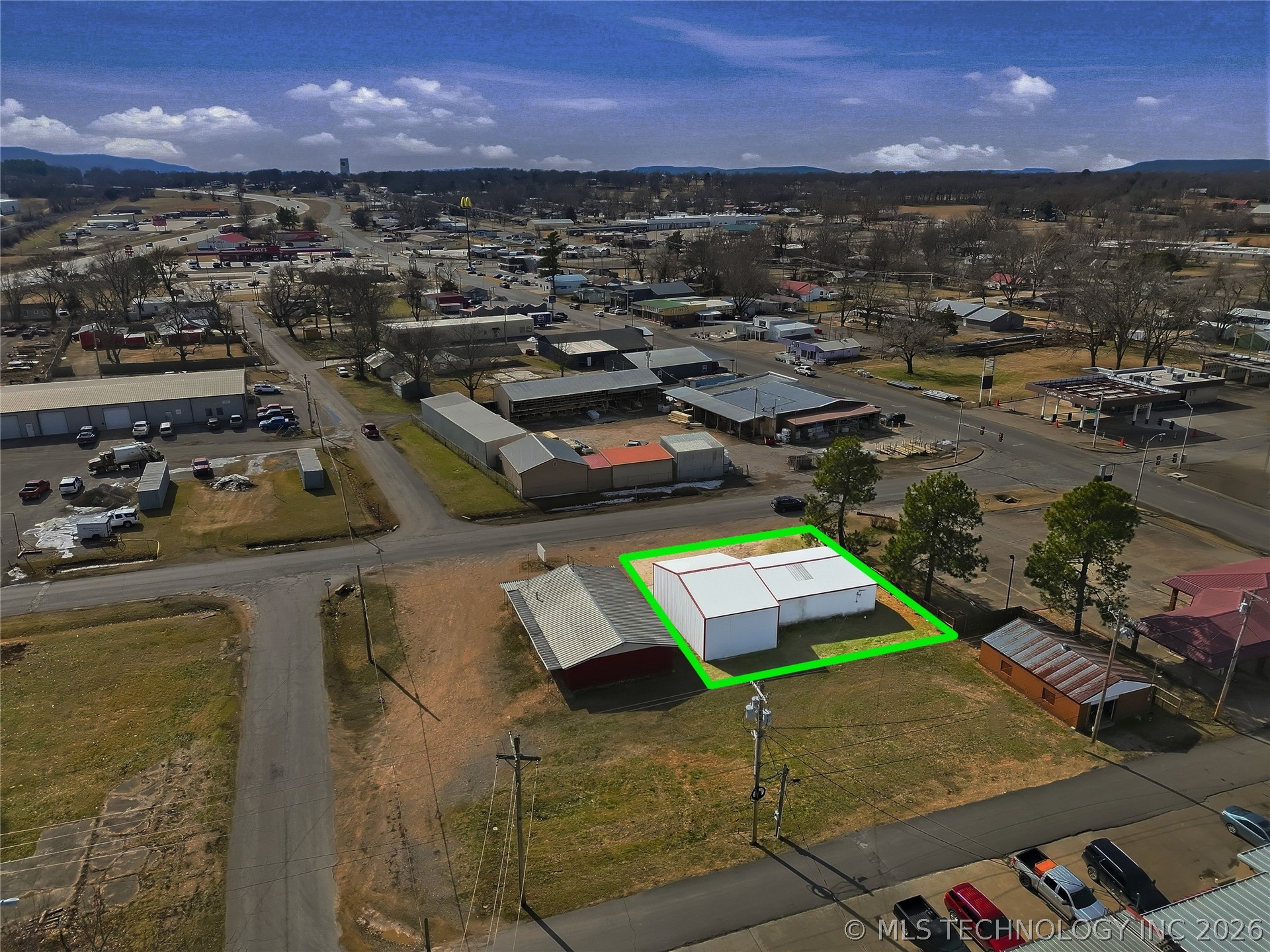 103 W Walnut Street Property Photo 7