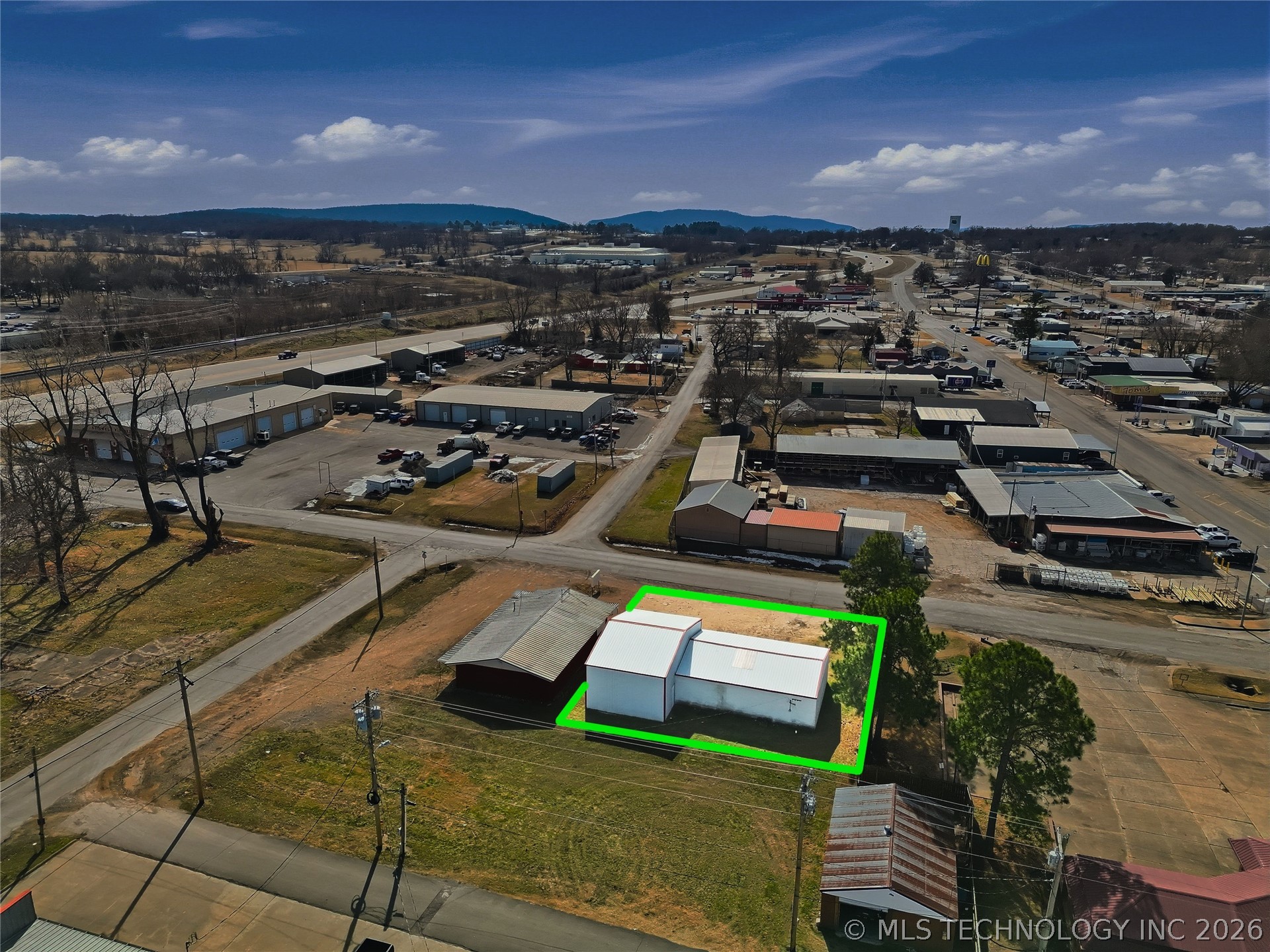 103 W Walnut Street Property Photo 15