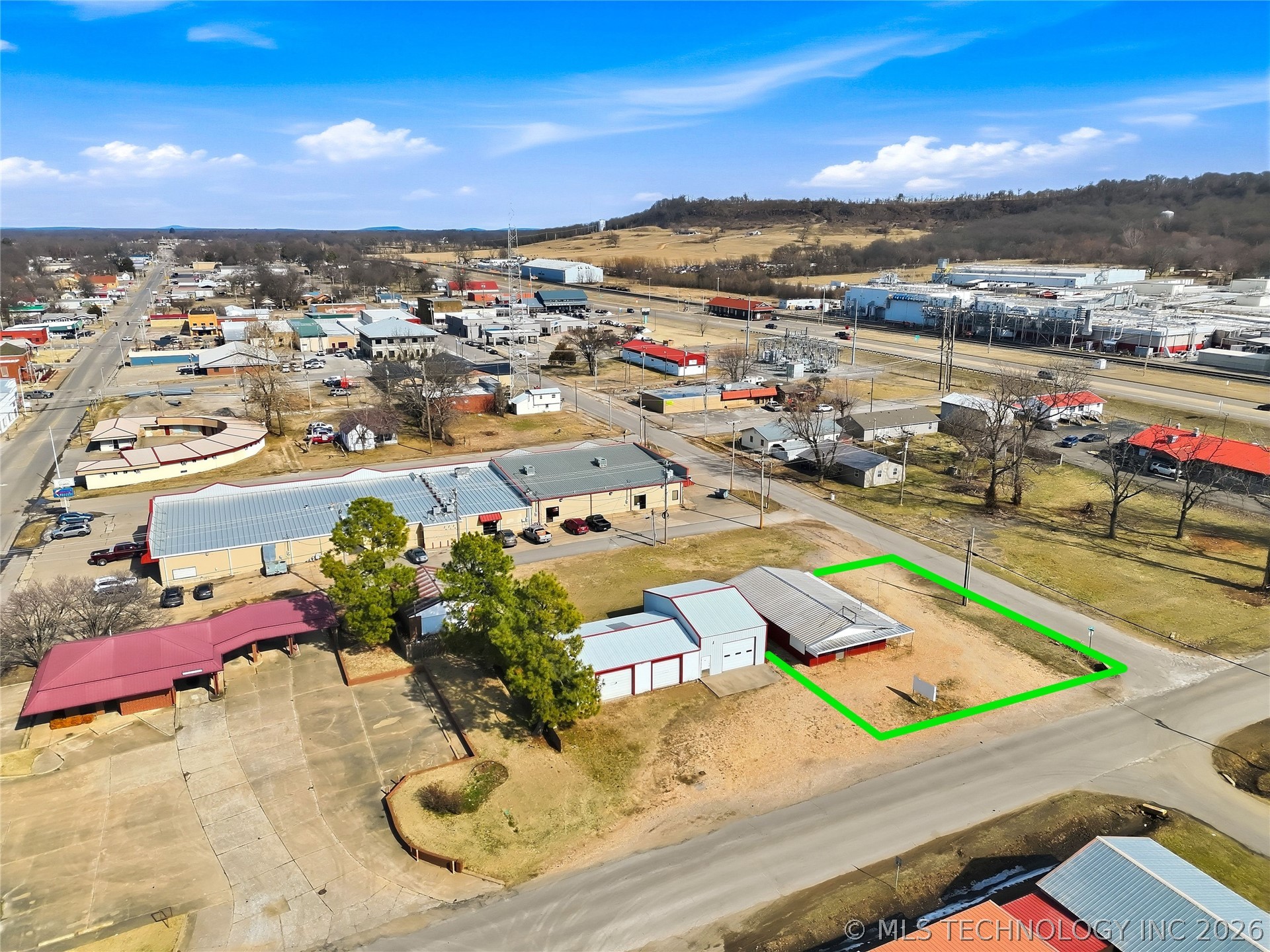 101 W Walnut Street Property Photo 16