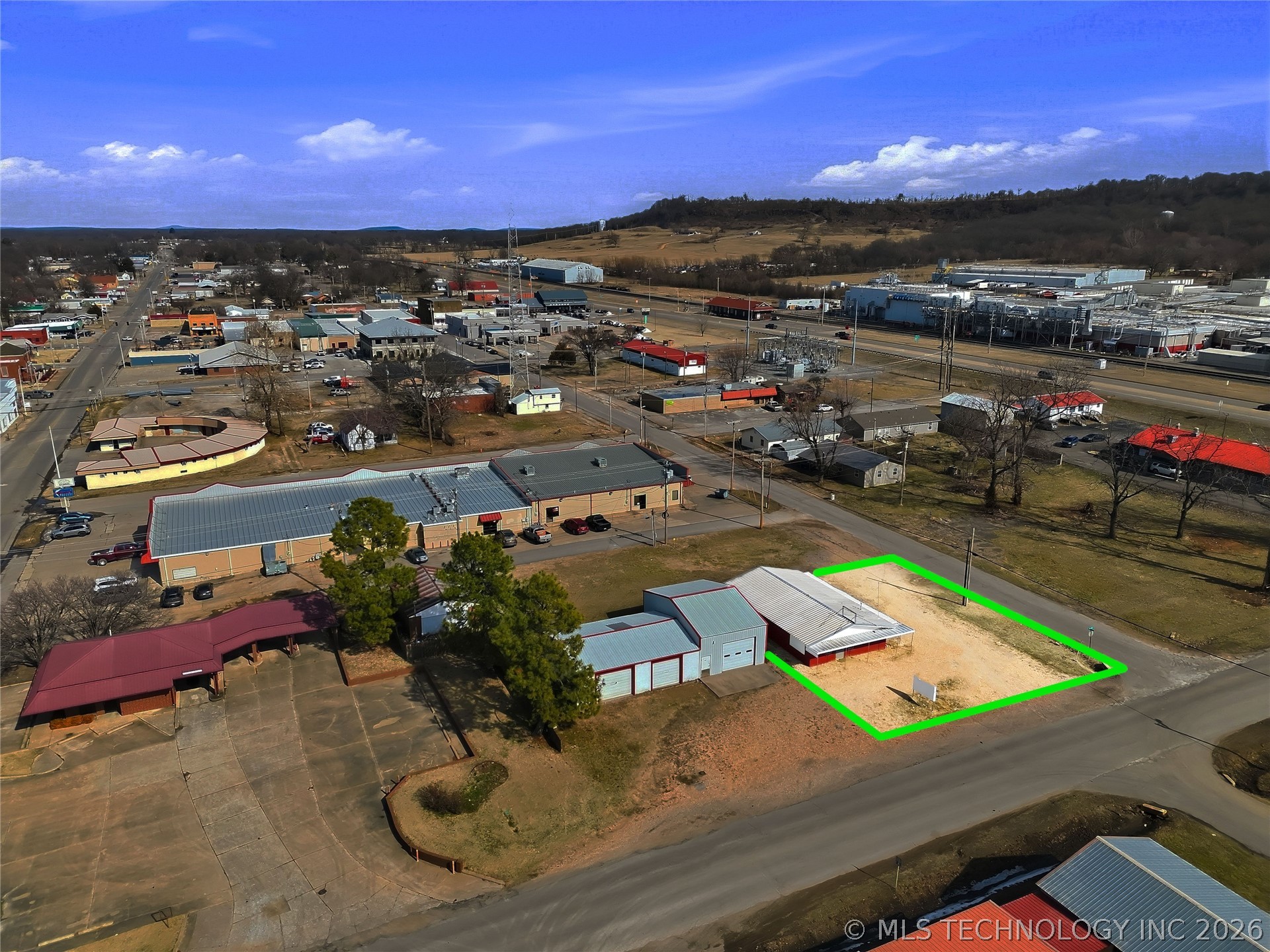 101 W Walnut Street Property Photo 17