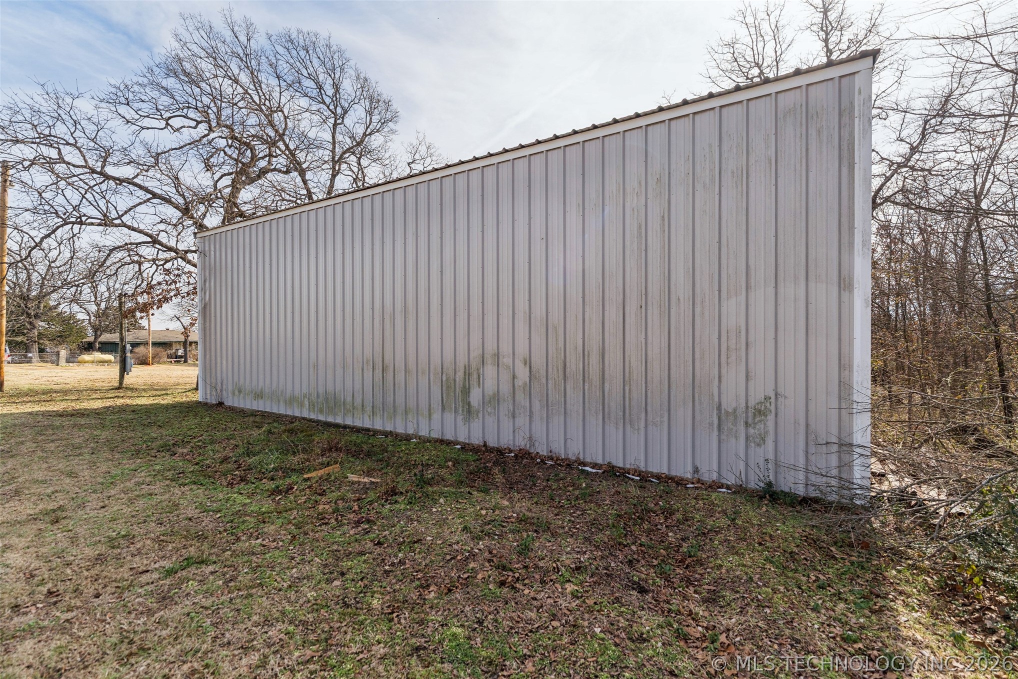 380 E 437 Road Property Photo 12