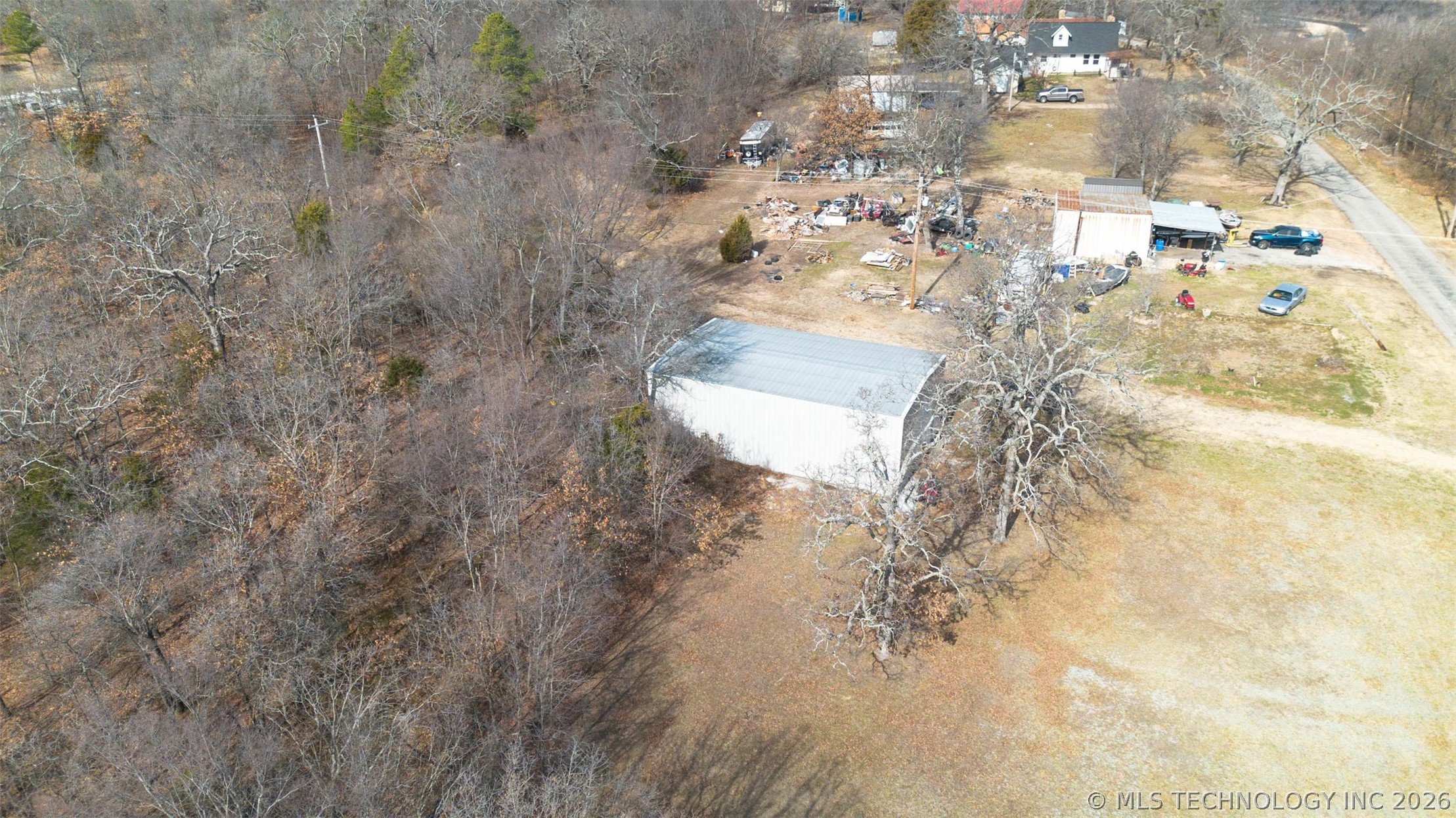 380 E 437 Road Property Photo 17