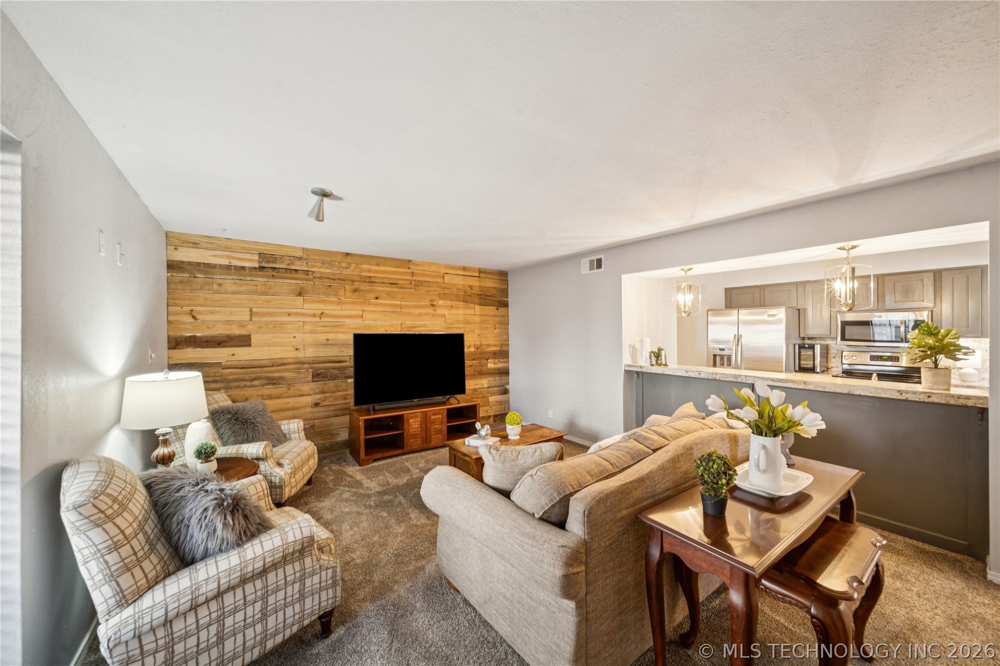 6510 S Memorial Drive 17g Property Photo 7