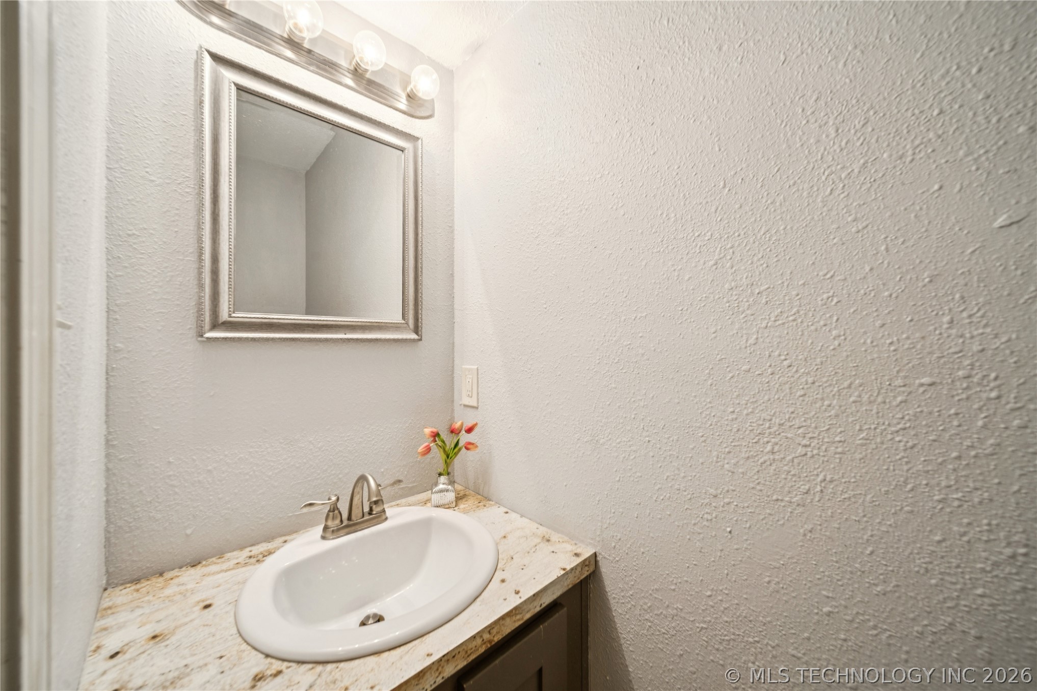 6510 S Memorial Drive 17g Property Photo 11