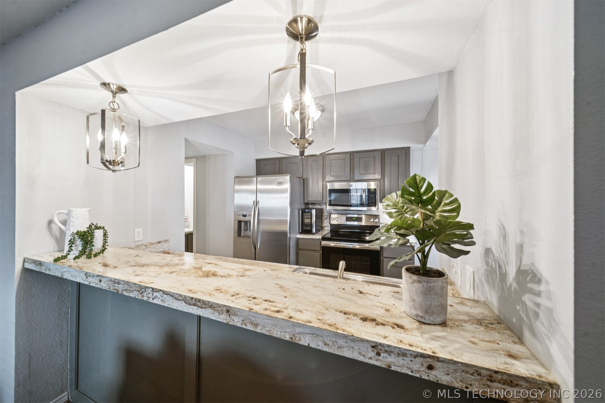 6510 S Memorial Drive 17g Property Photo 14