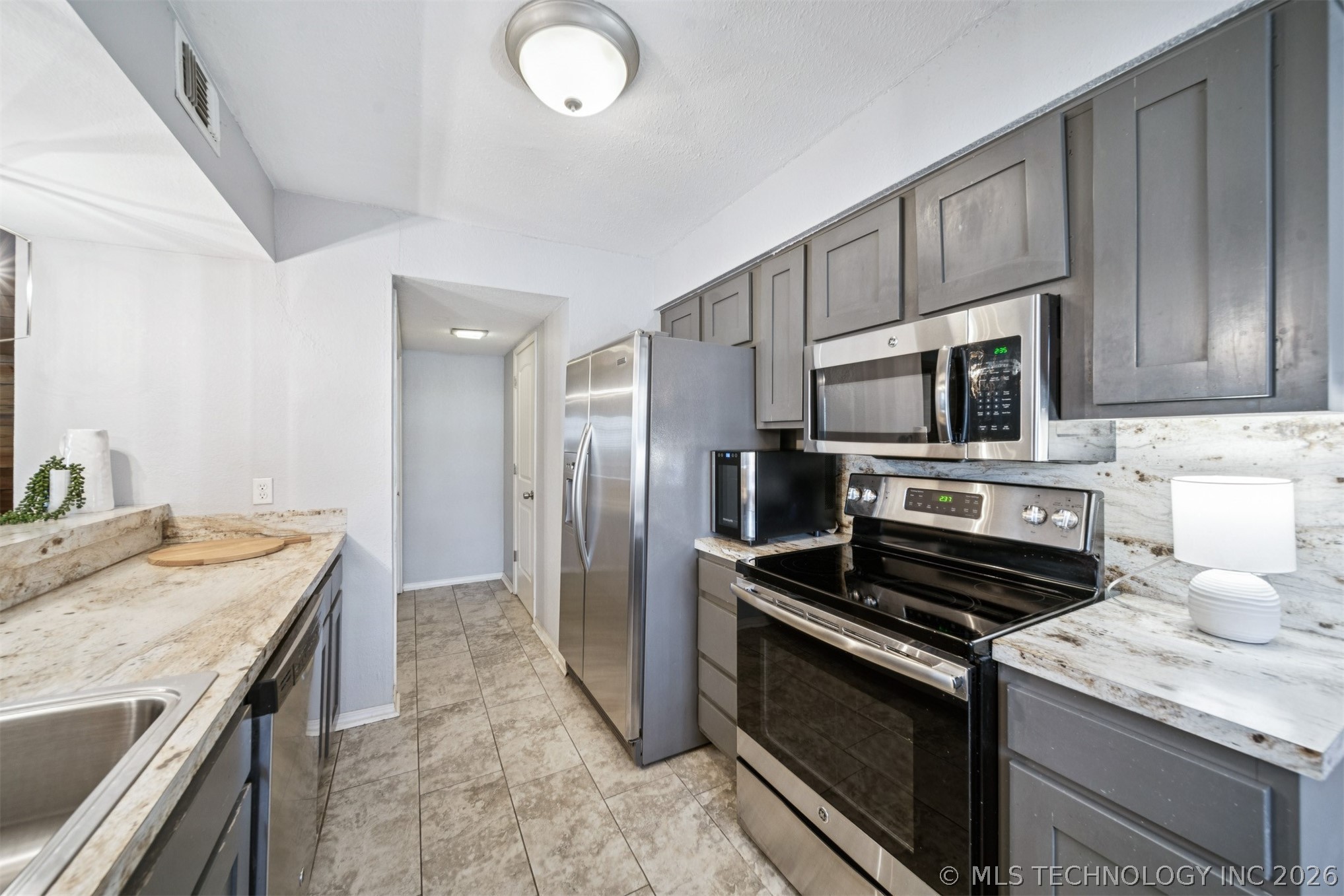 6510 S Memorial Drive 17g Property Photo 18