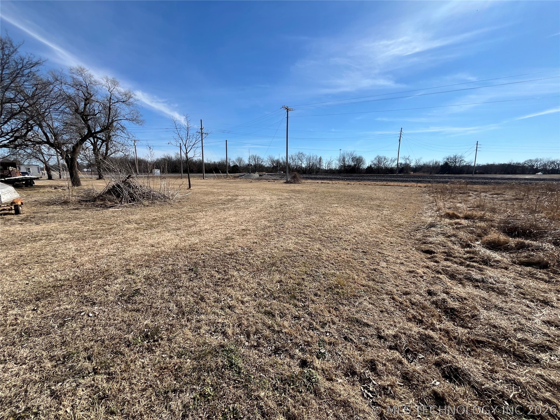 3 N Elm Property Photo 6