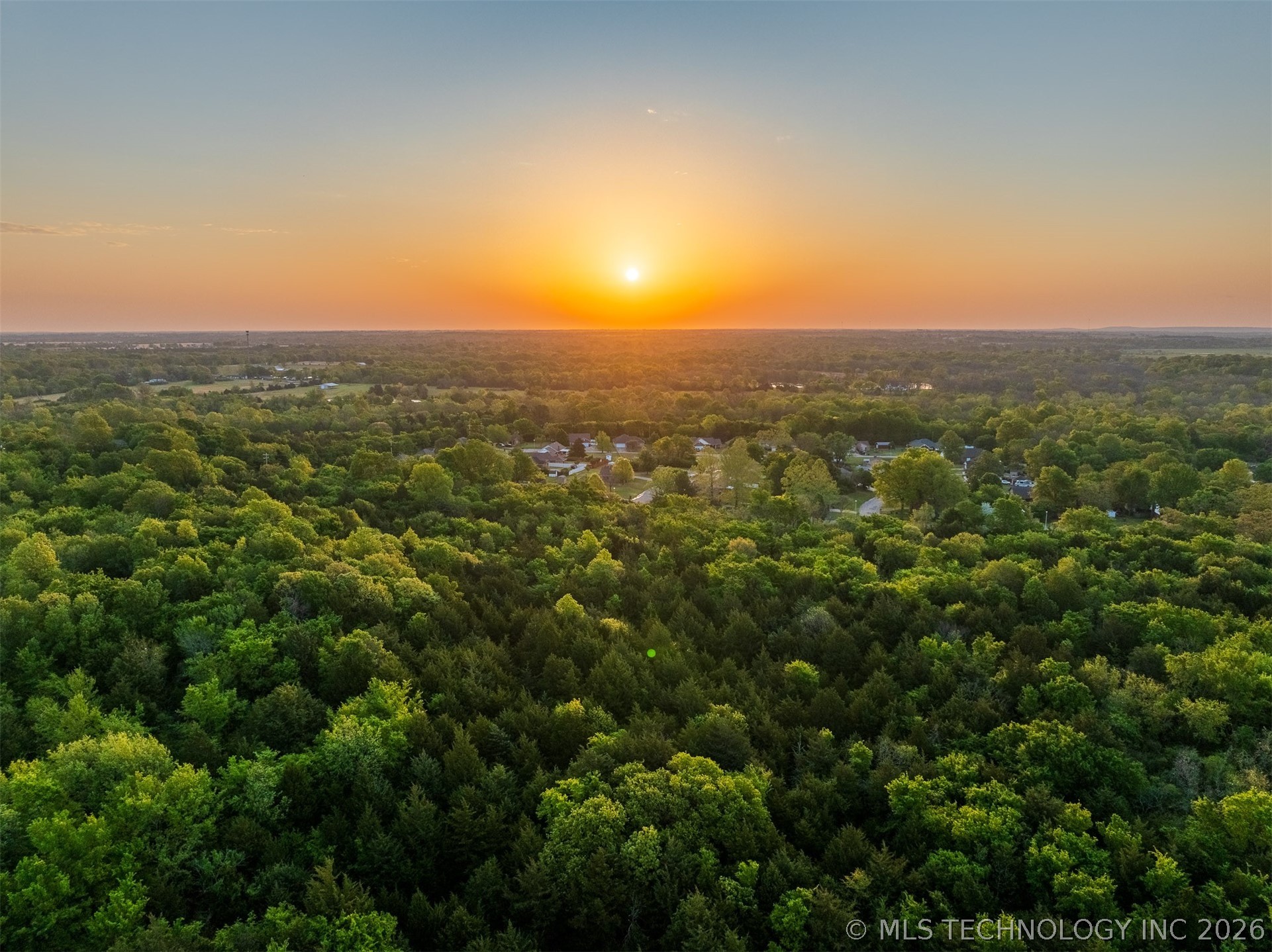 888 Timbercrest Avenue Property Photo 9