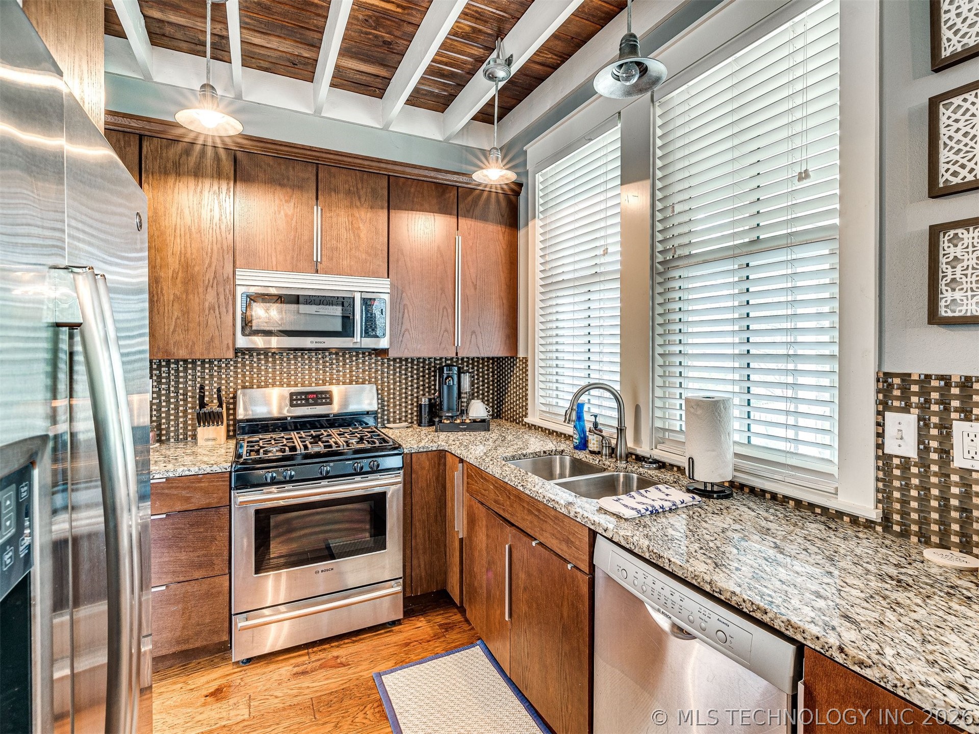 39 Boardwalk Street Property Photo 18