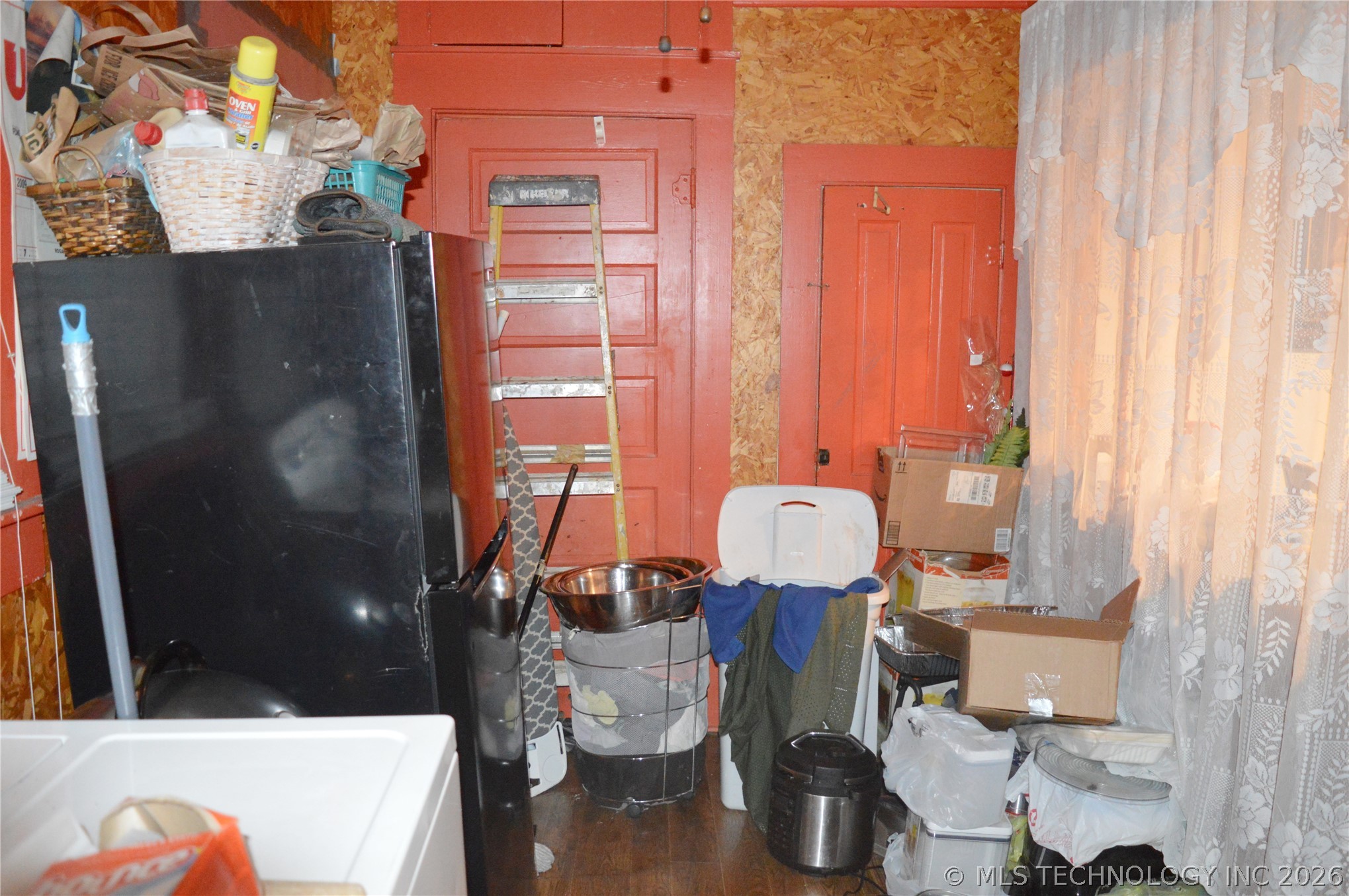 601 N G Street Property Photo 15