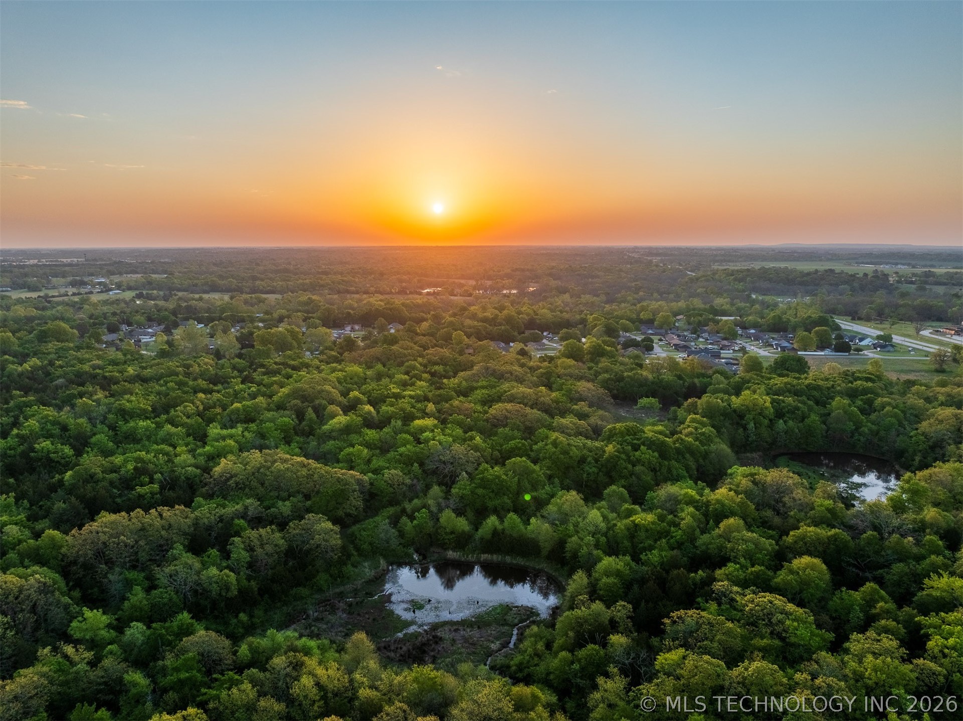 2200 E Southbrook Avenue Property Photo 6