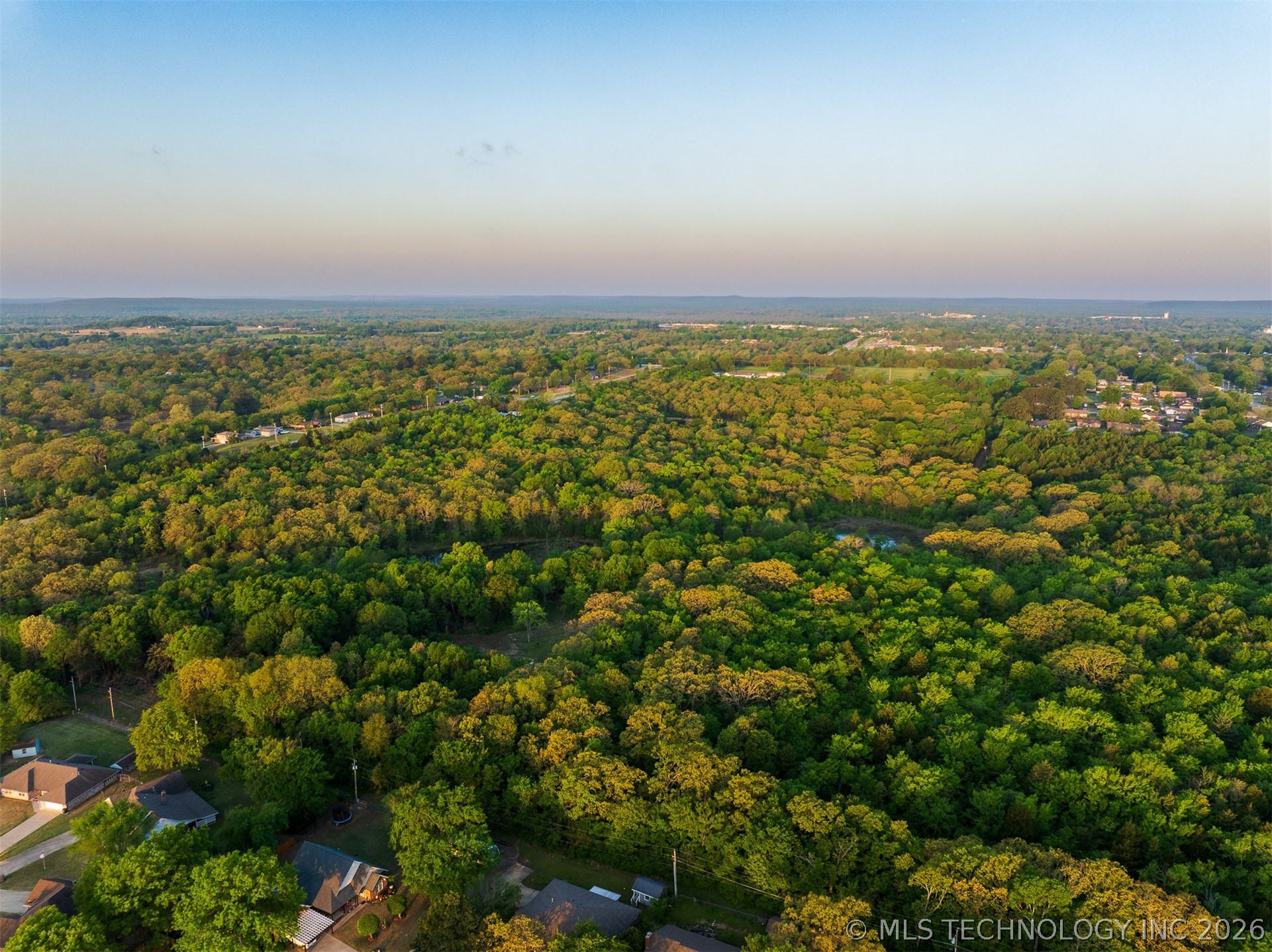 2200 E Southbrook Avenue Property Photo 8