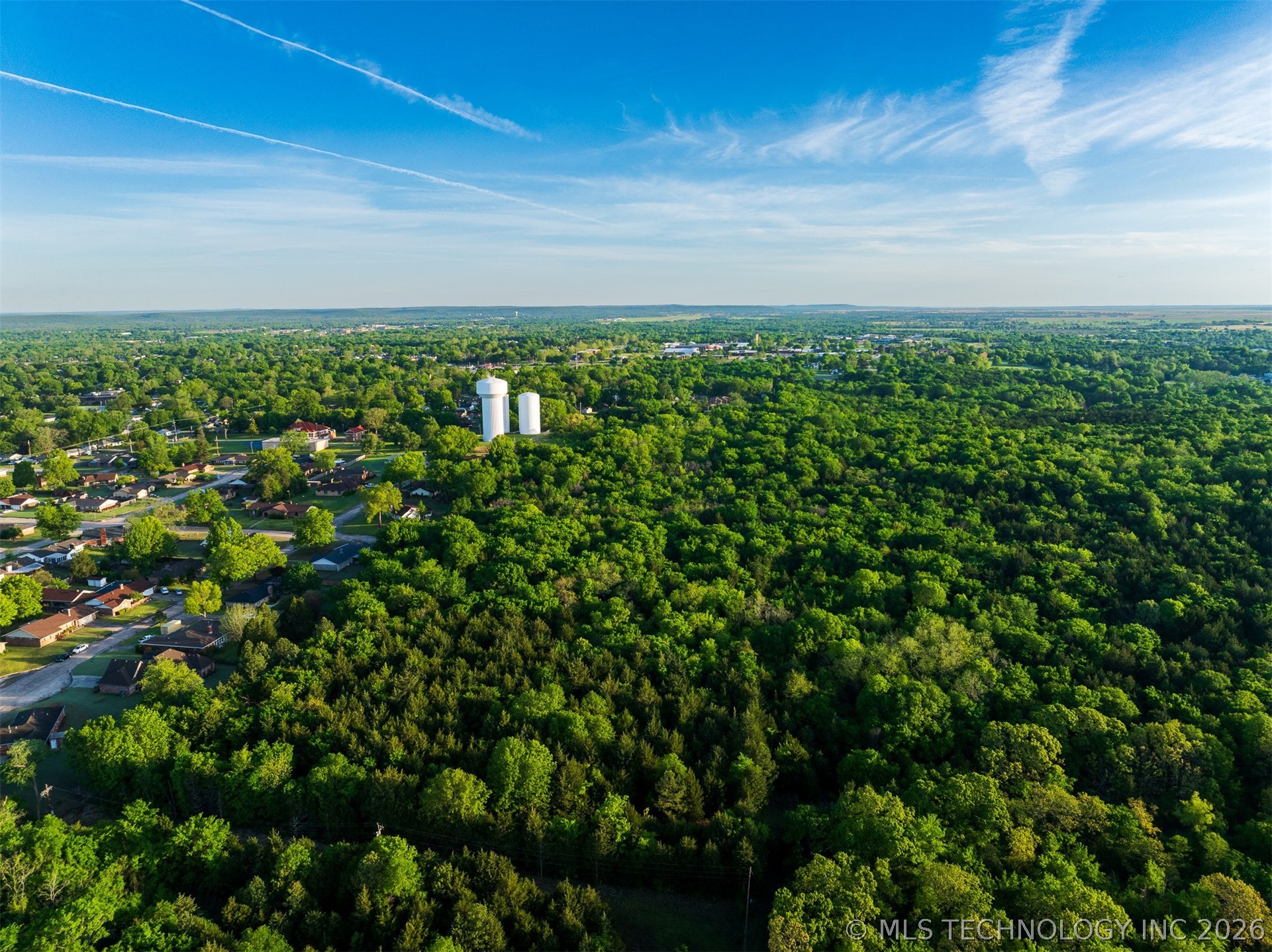 1918 E Crestview Drive Property Photo 17