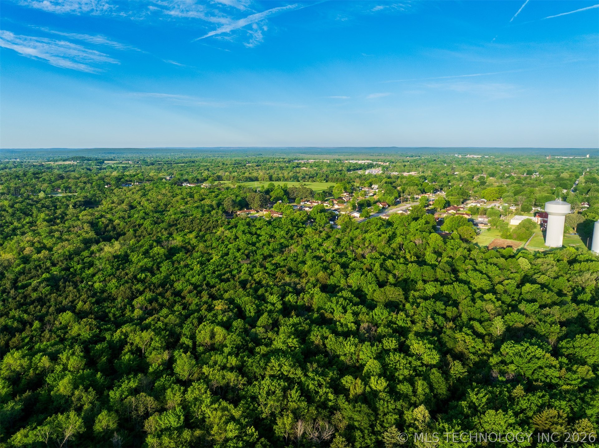 1918 E Crestview Drive Property Photo 25