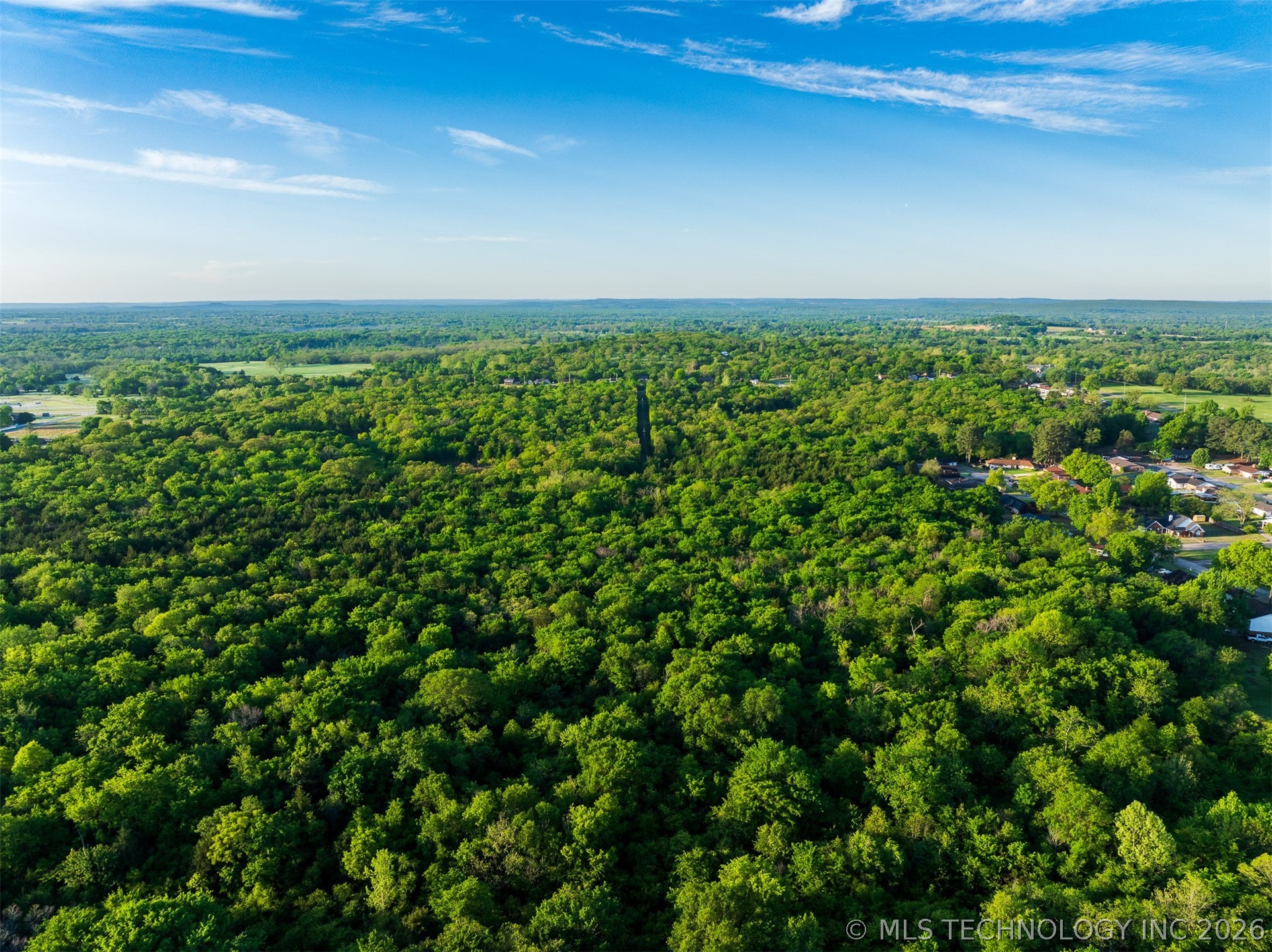 1918 E Crestview Drive Property Photo 28