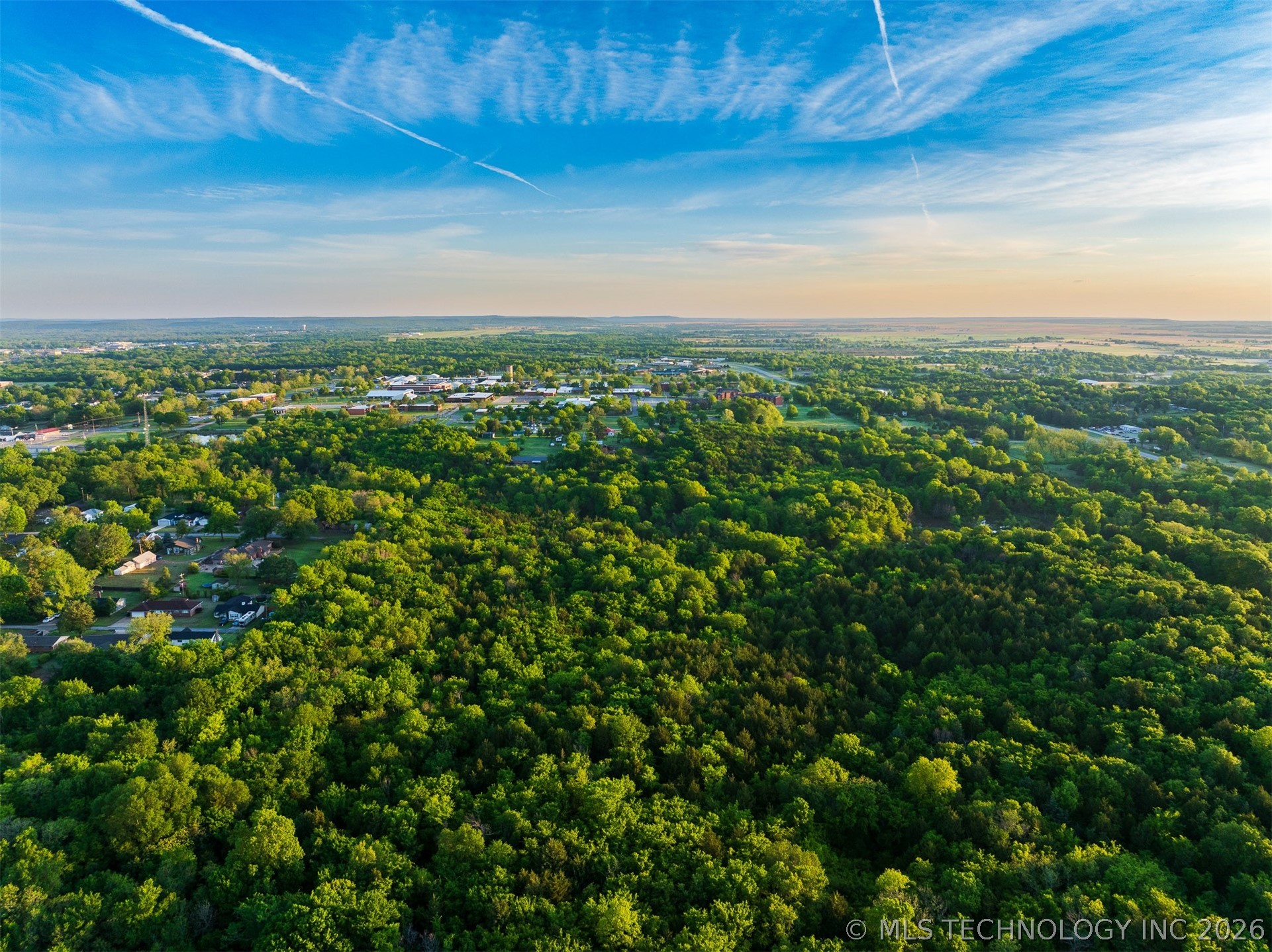 1928 E 9th Street Property Photo 10