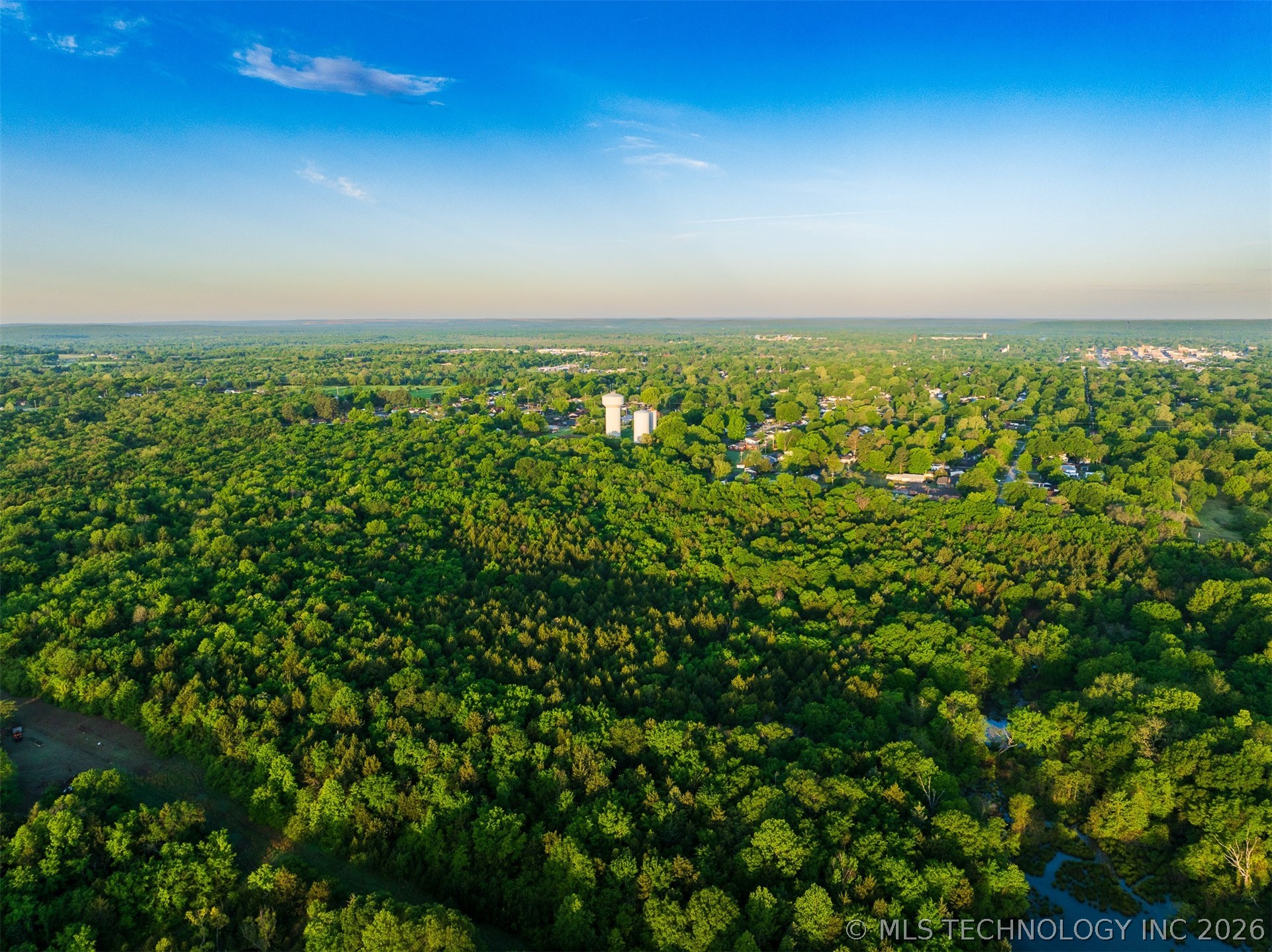 1928 E 9th Street Property Photo 14