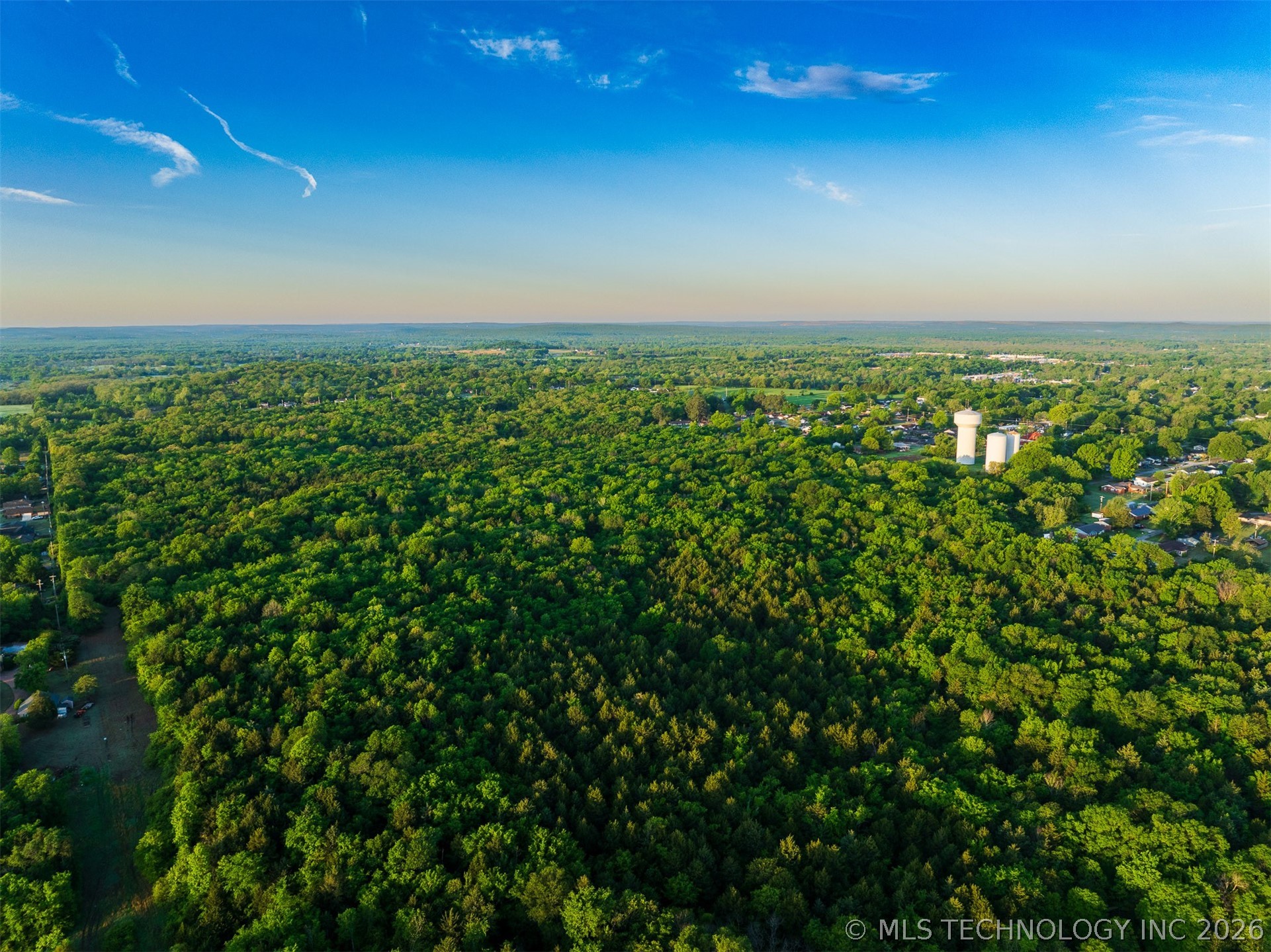 1928 E 9th Street Property Photo 15