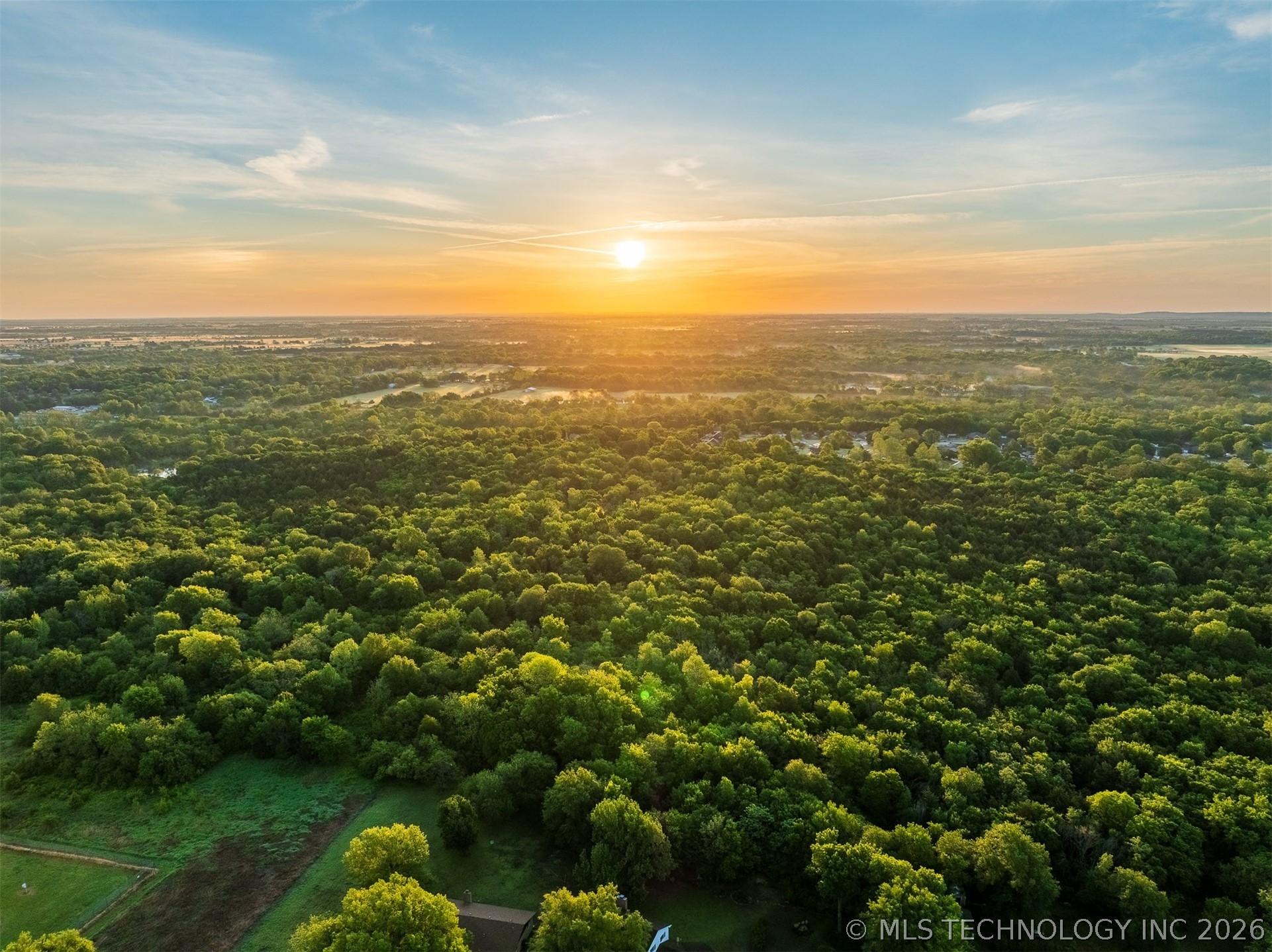 1928 E 9th Street Property Photo 34