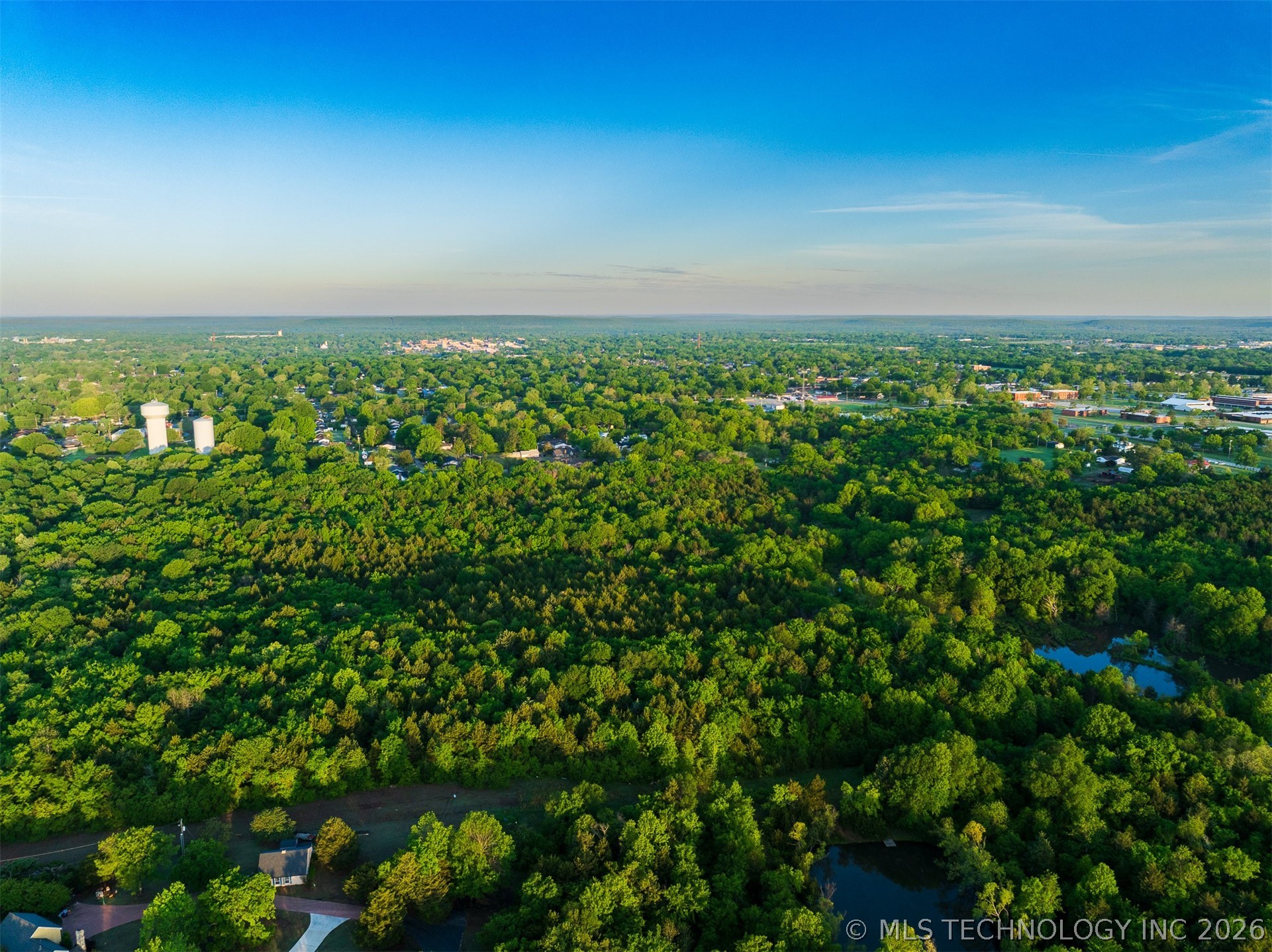 1928 E 9th Street Property Photo 42