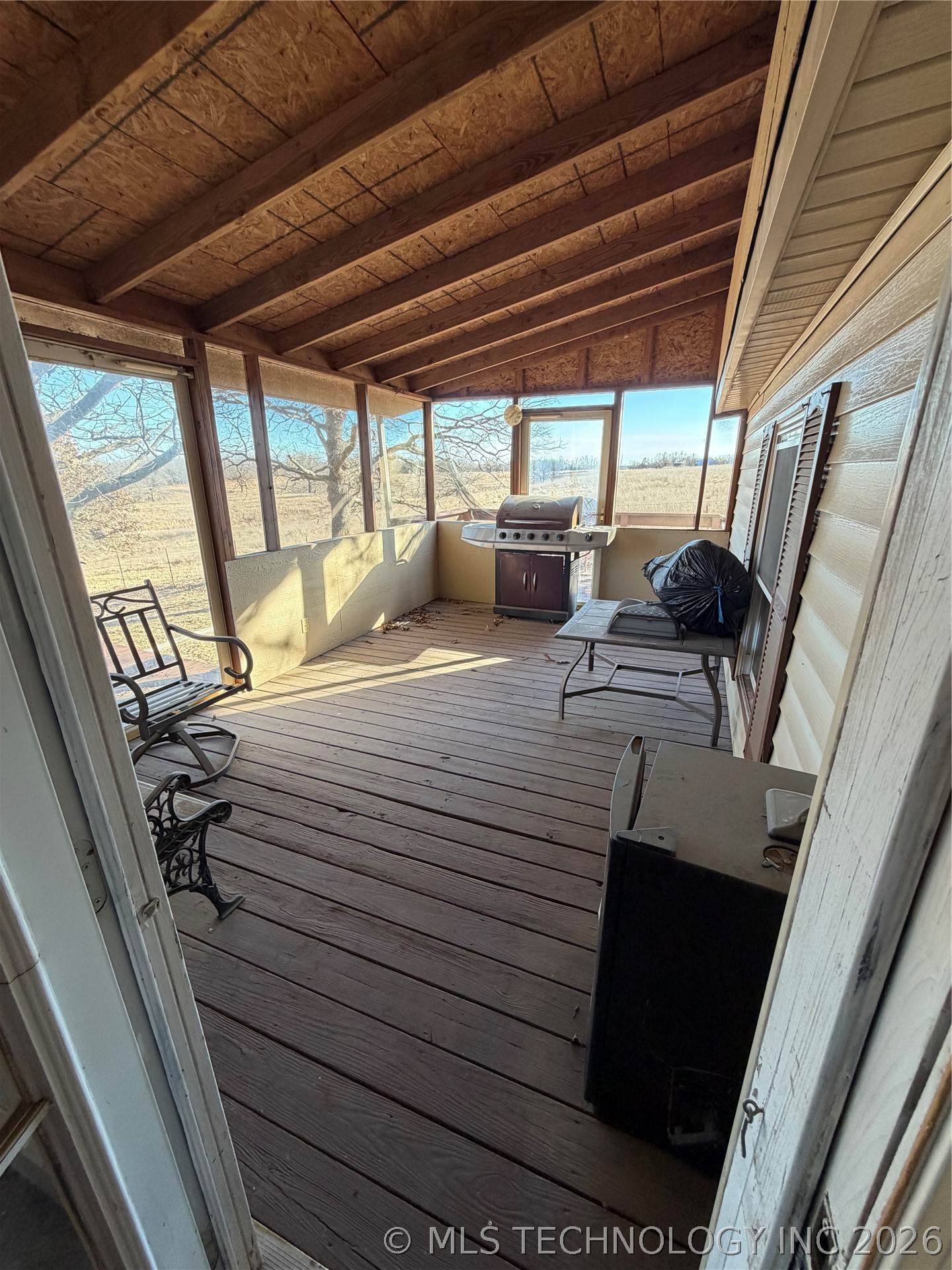 529 County Road 1755 Property Photo 7