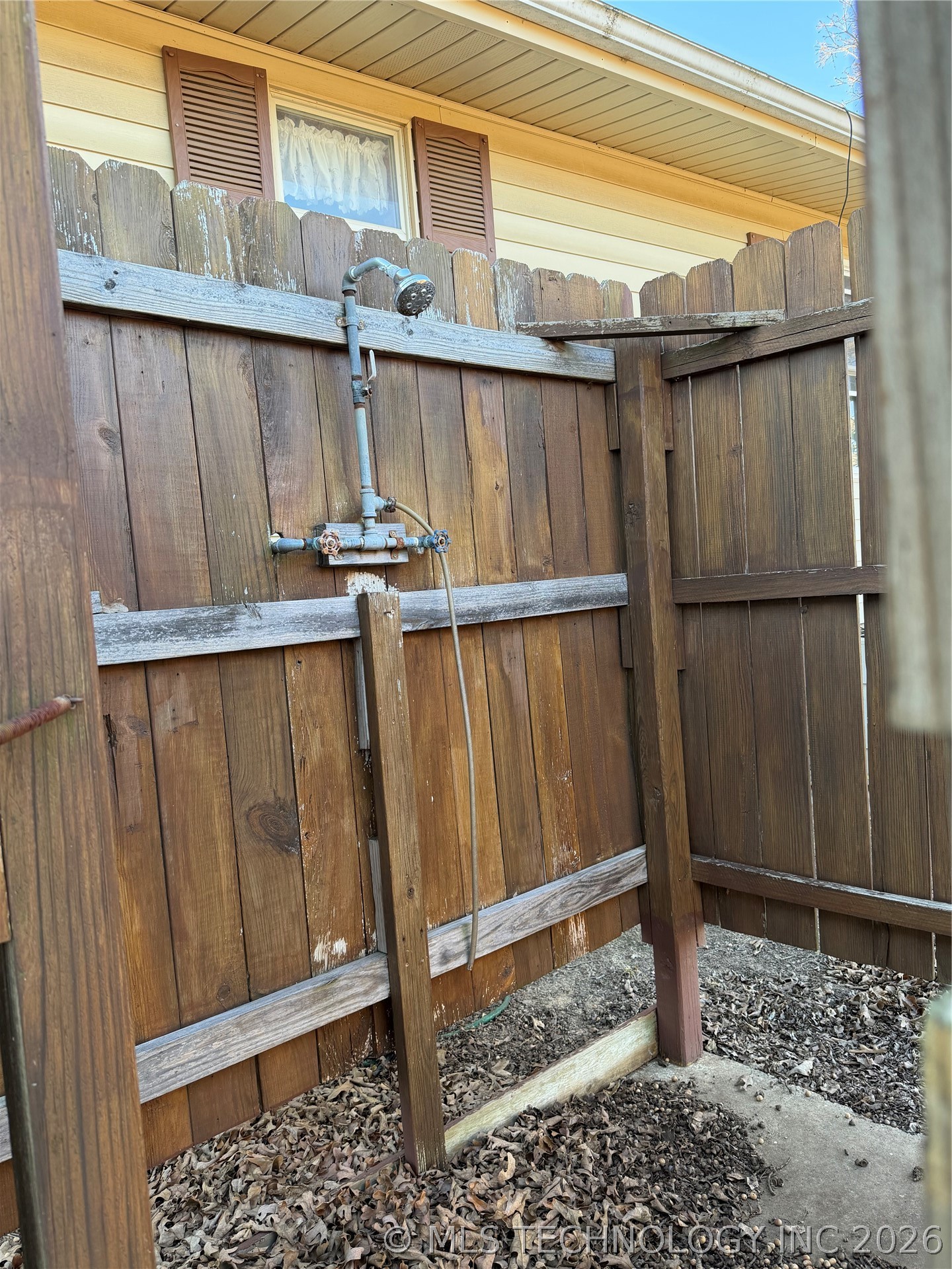 529 County Road 1755 Property Photo 26