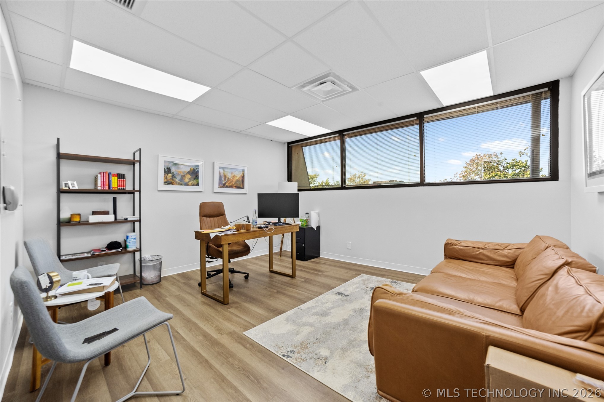 6400 S Lewis Avenue Property Photo 5