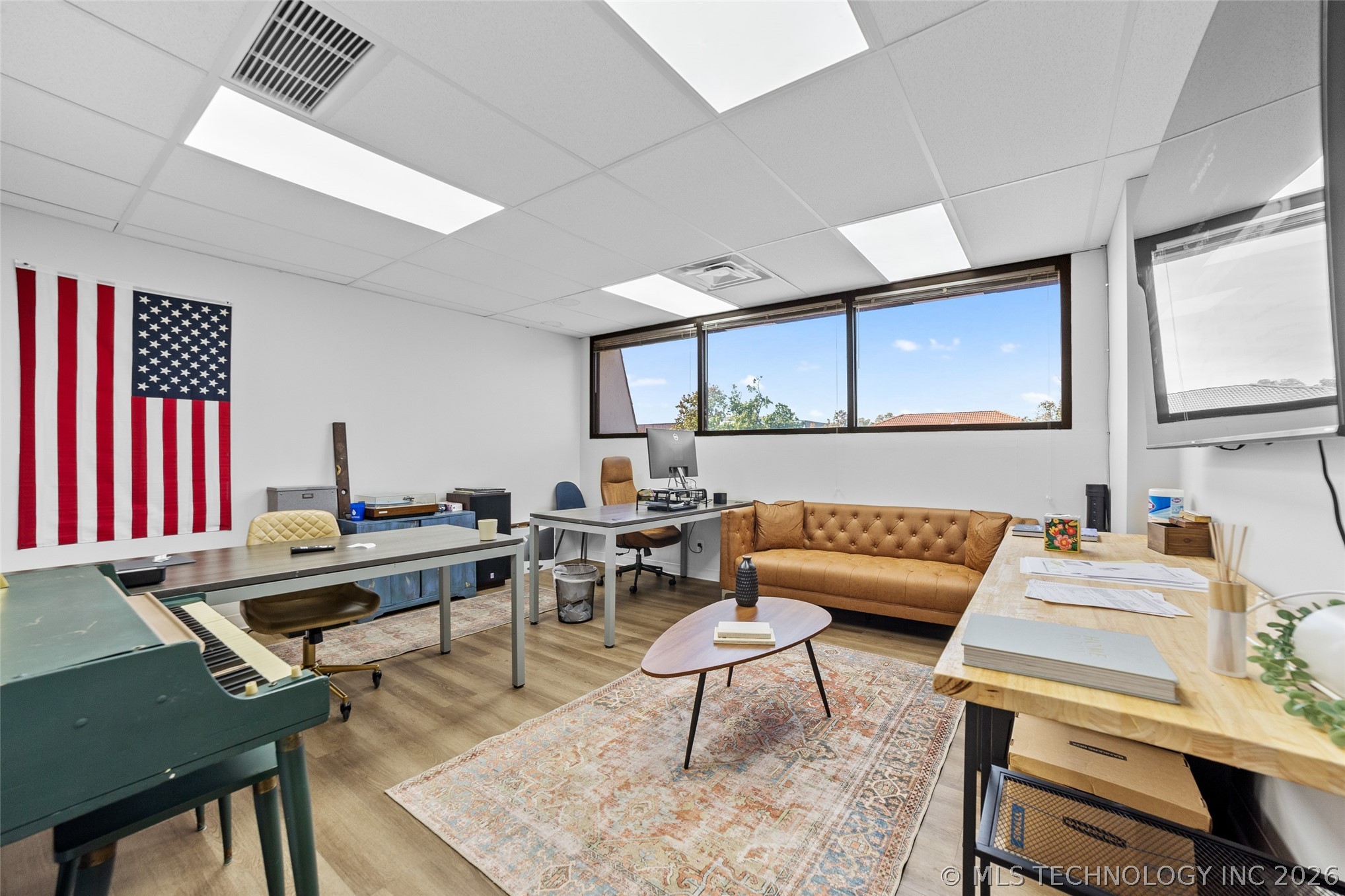 6400 S Lewis Avenue Property Photo 26