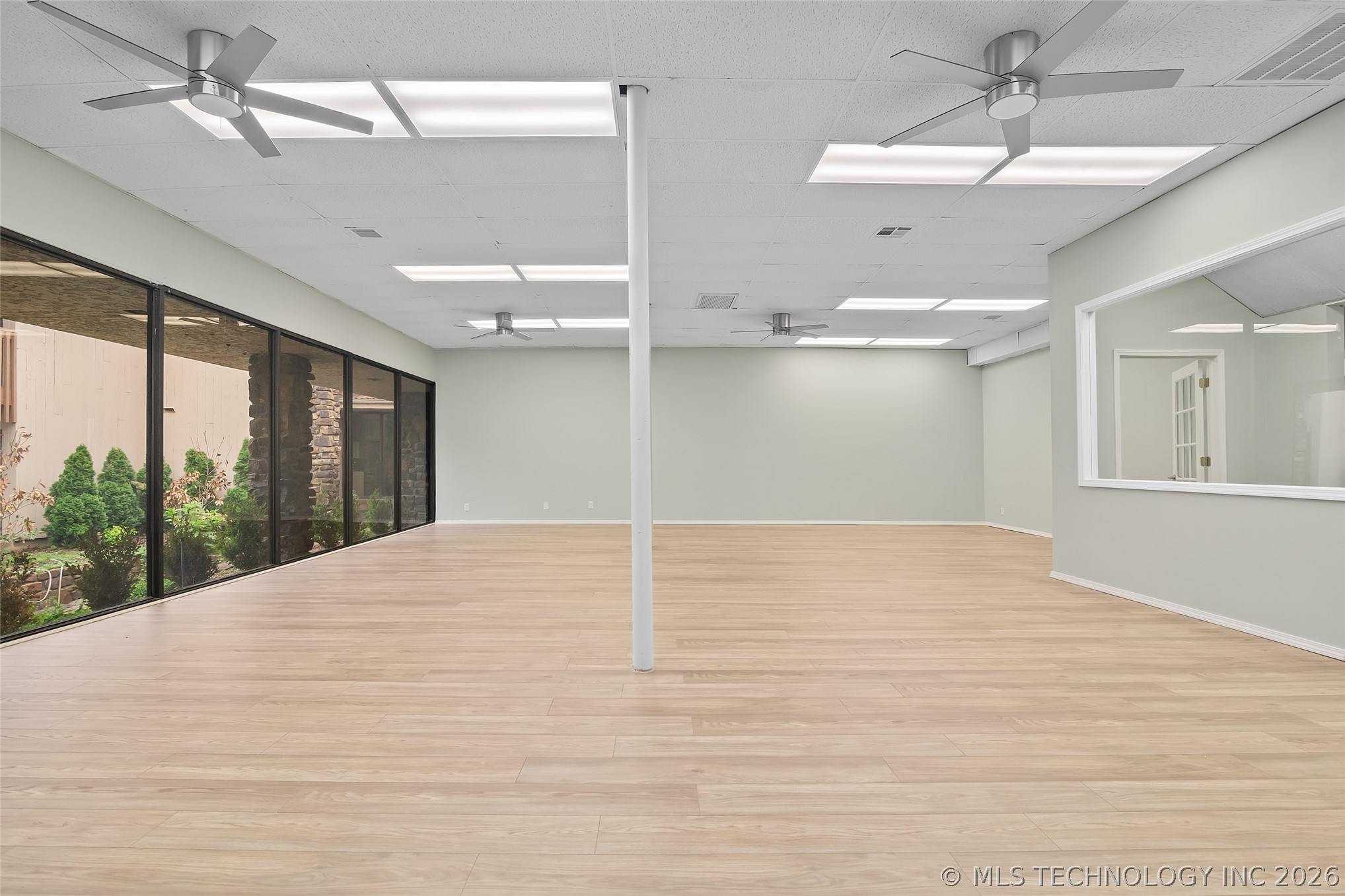 6400 S Lewis Avenue Property Photo 46