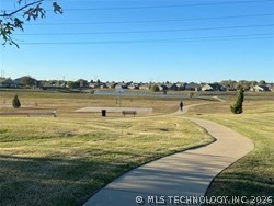 10710 N 146th East Avenue Property Photo 23