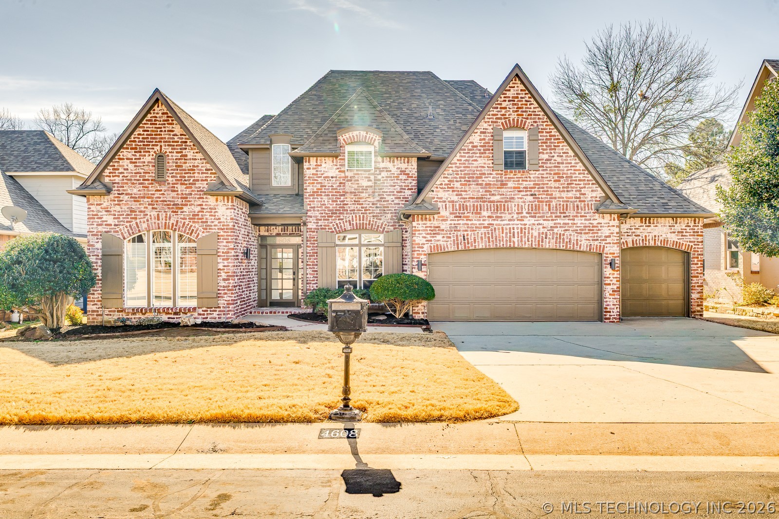 4608 E 94th Street Property Photo 1