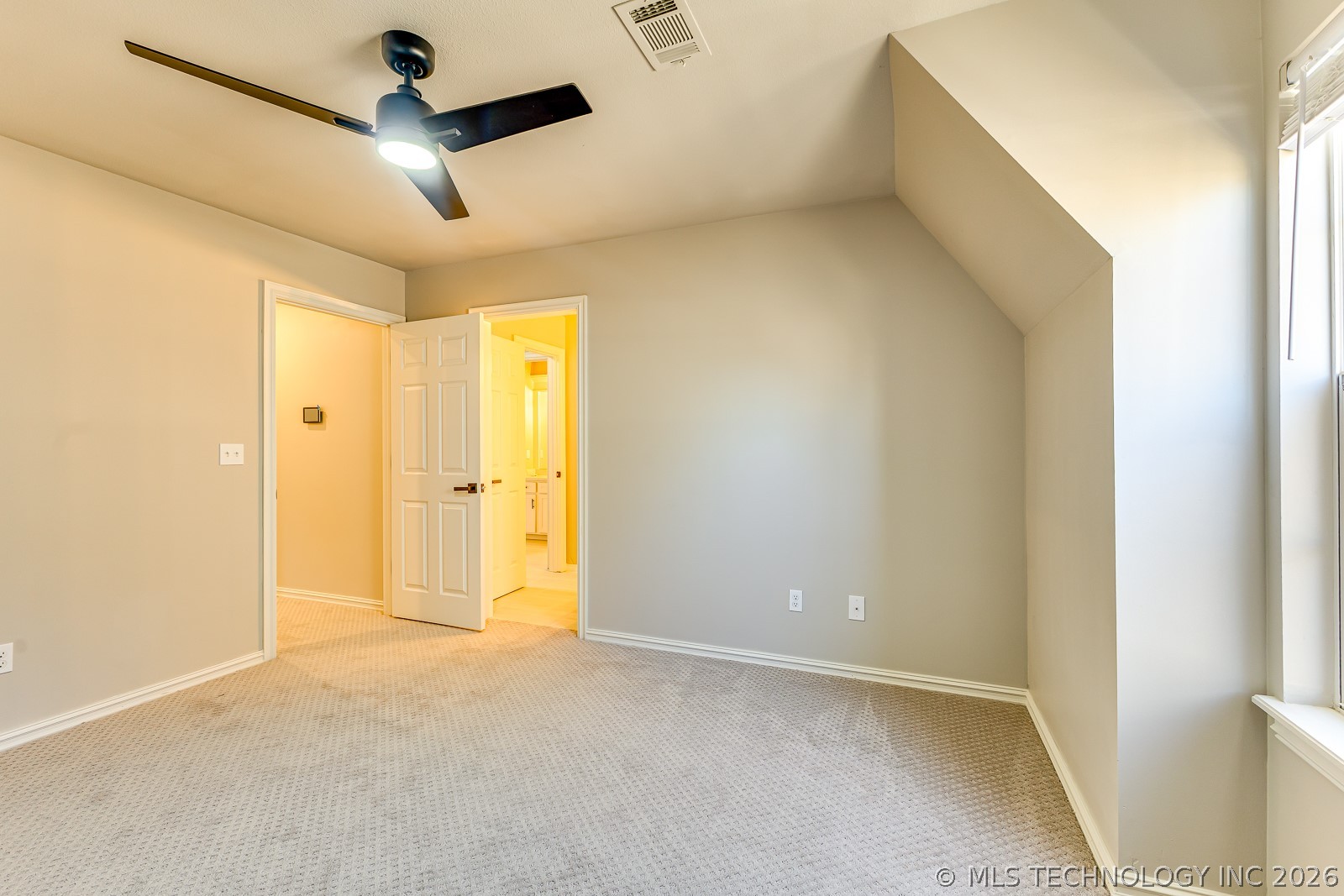 4608 E 94th Street Property Photo 36