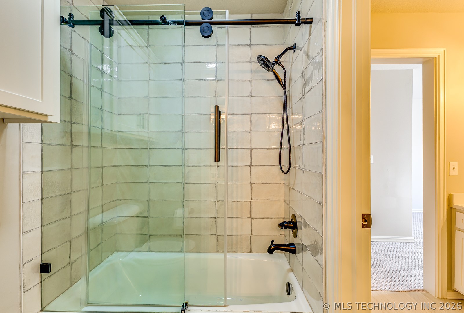 4608 E 94th Street Property Photo 44