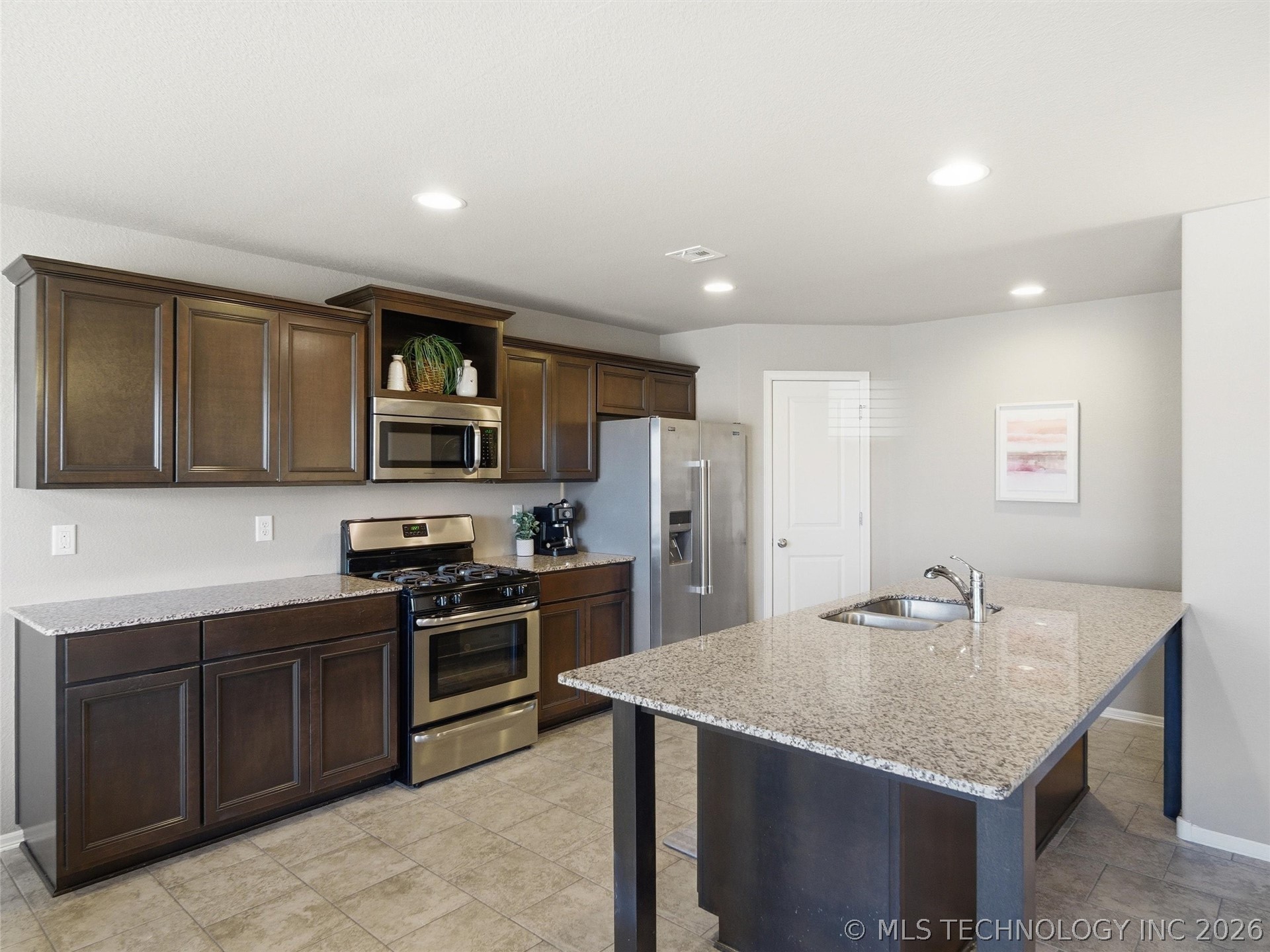 3917 W 103rd Court S Property Photo 9