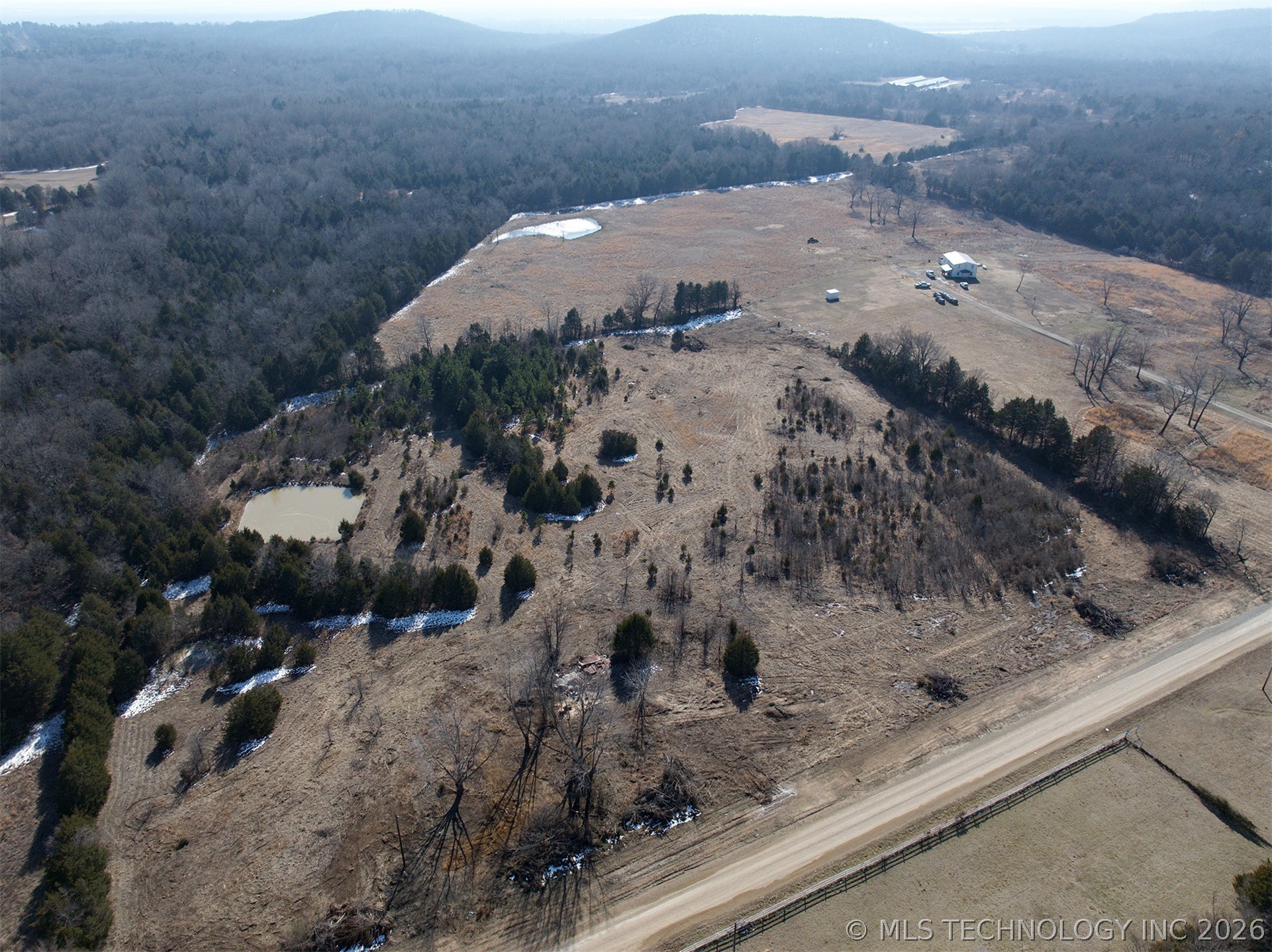 7075 E 303 Road Property Photo 4