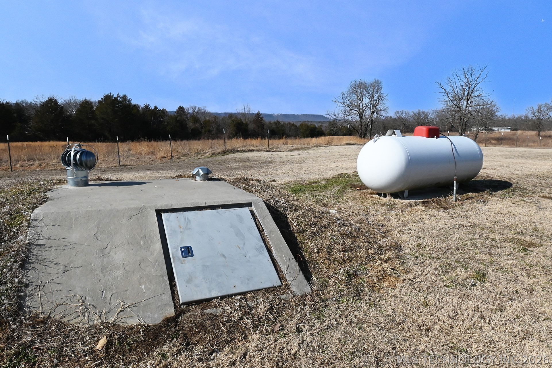 7075 E 303 Road Property Photo 16